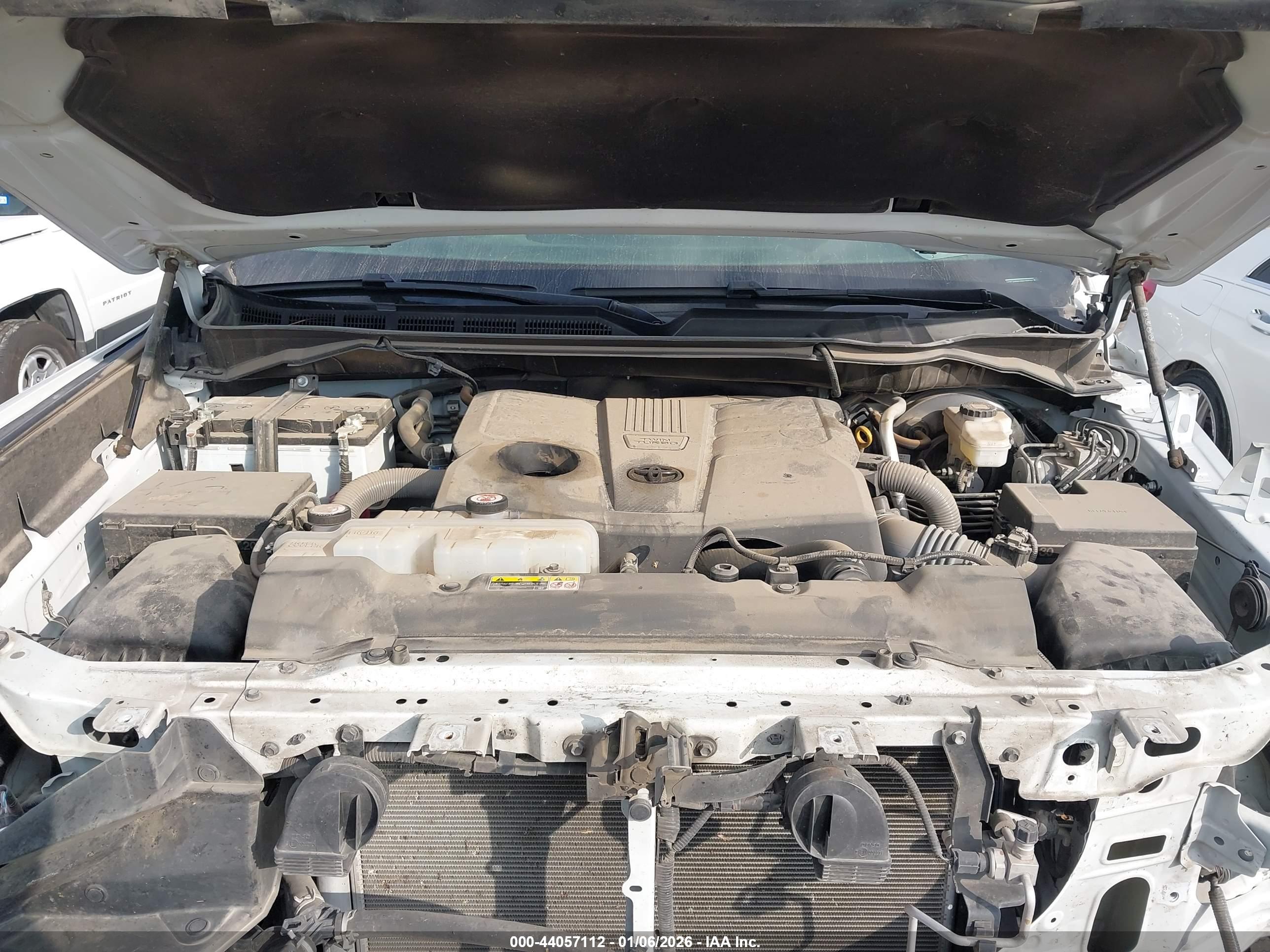 TOYOTA TUNDRA image 10