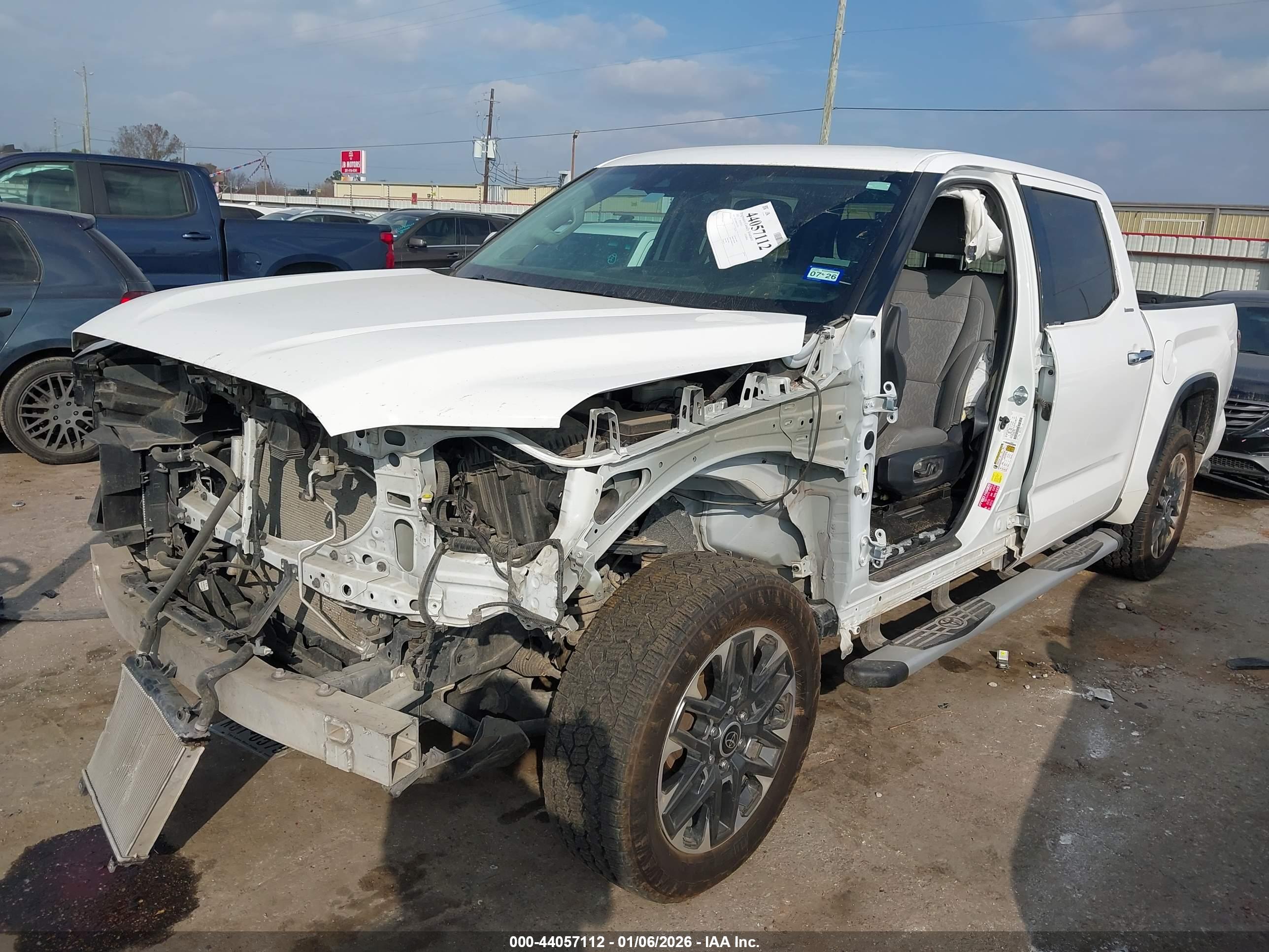 TOYOTA TUNDRA image 2