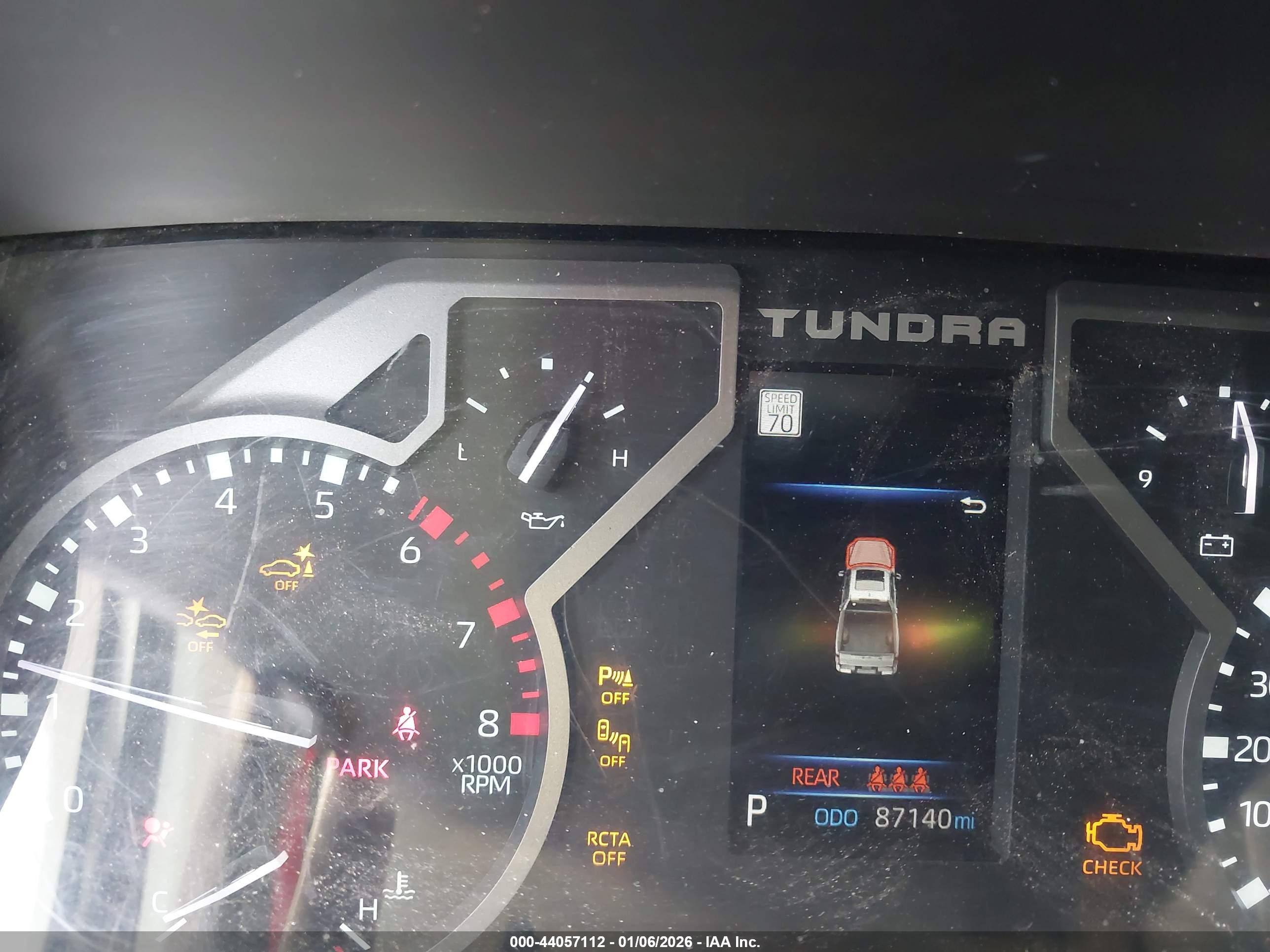 TOYOTA TUNDRA image 7