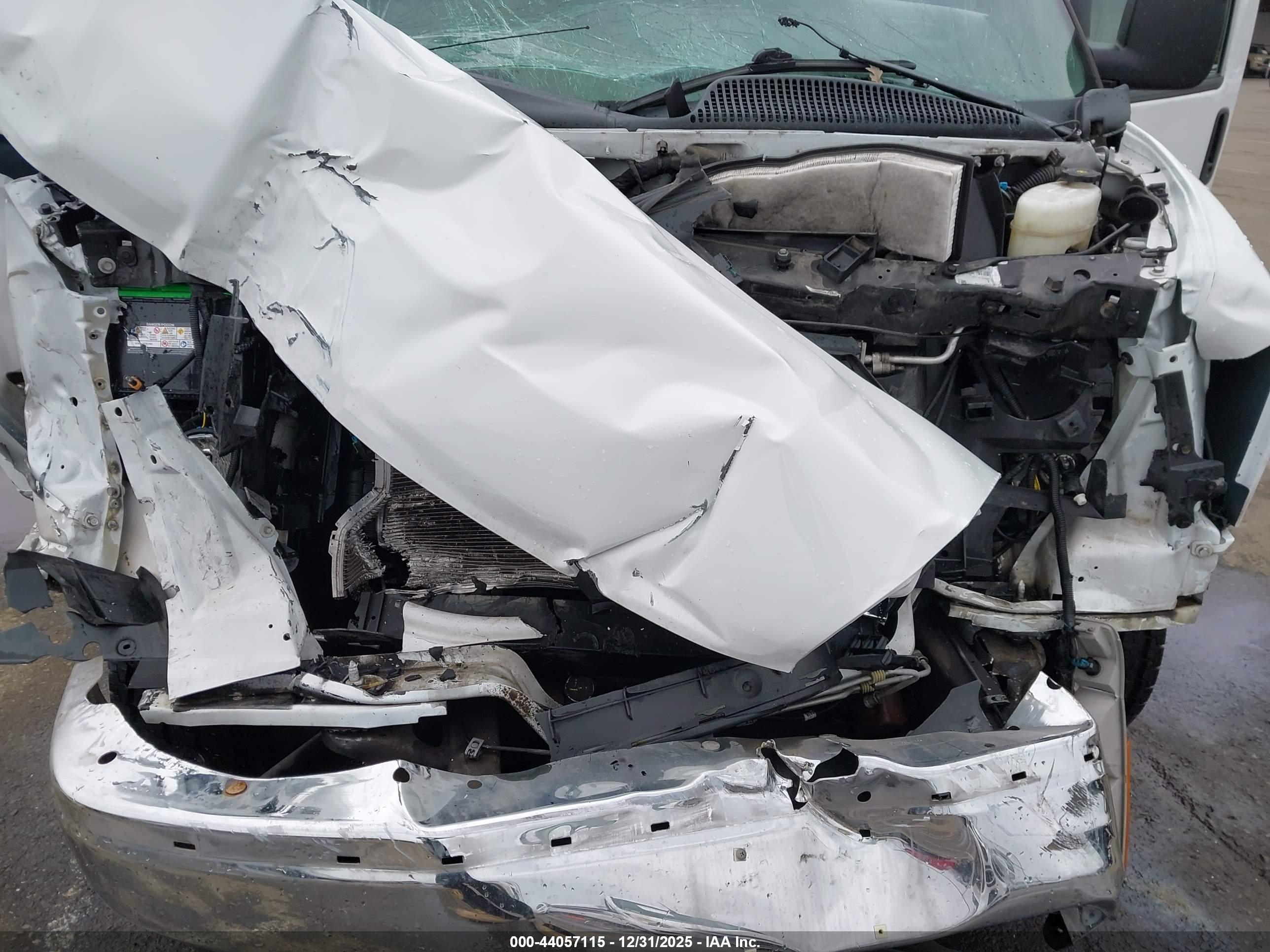 CHEVROLET EXPRESS image 10