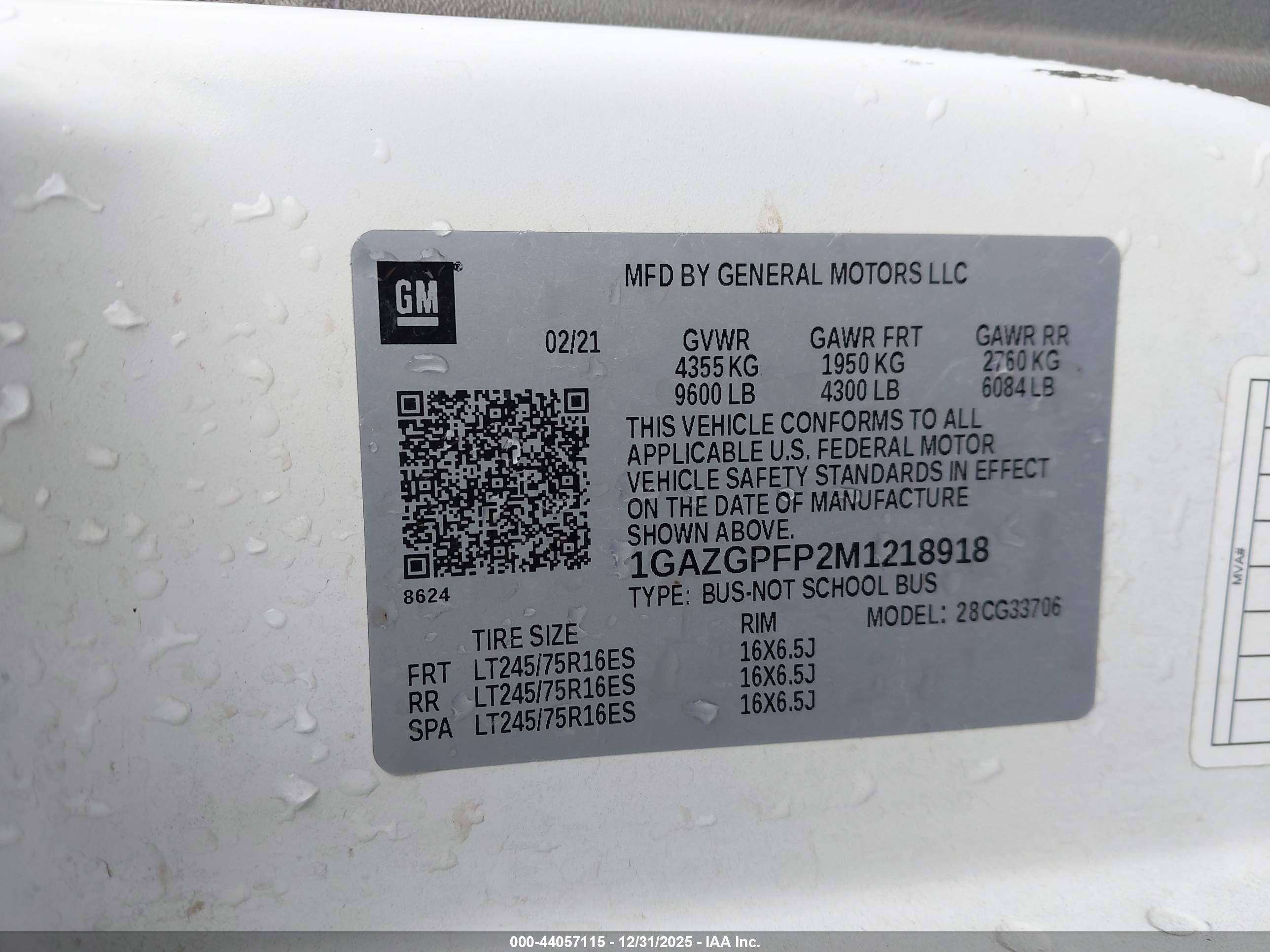 CHEVROLET EXPRESS image 9