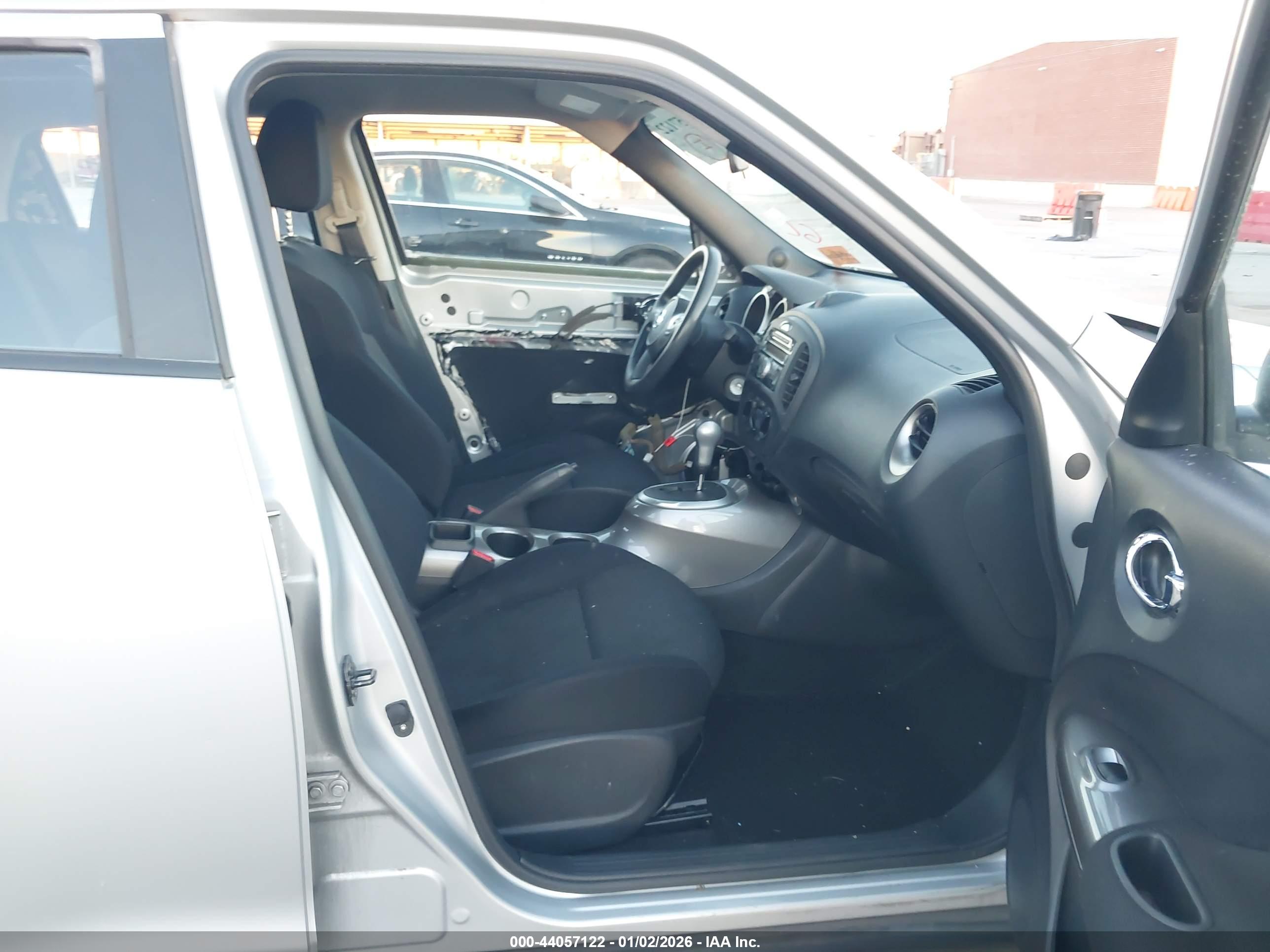 NISSAN JUKE image 5