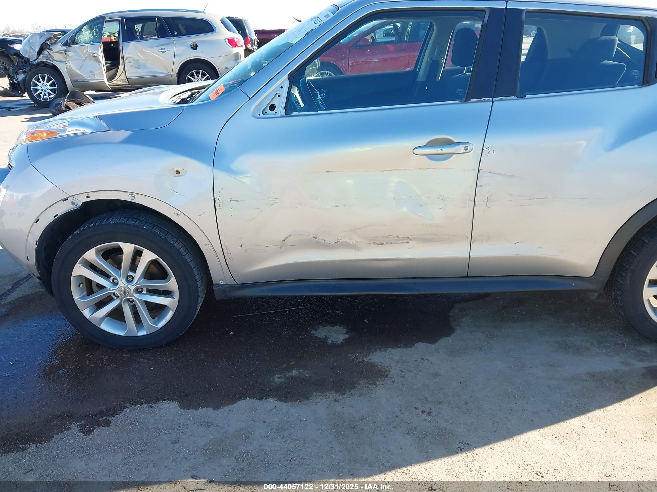 NISSAN JUKE image 6