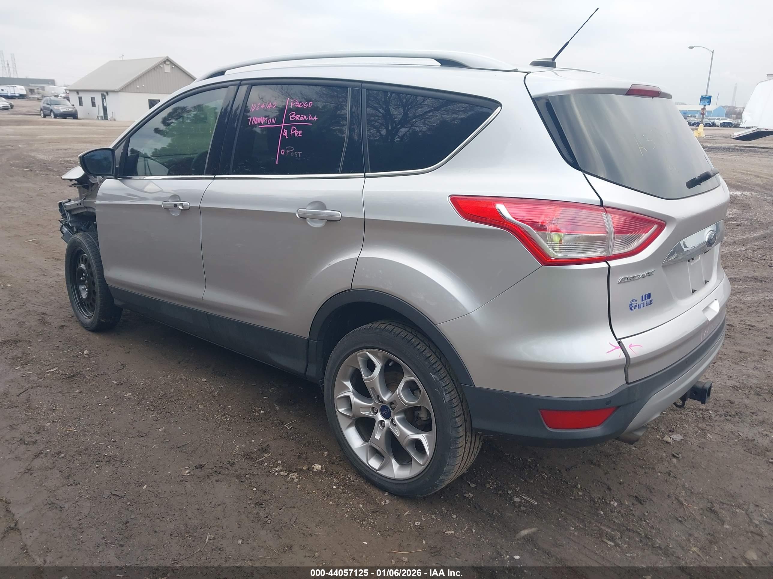 FORD ESCAPE image 3