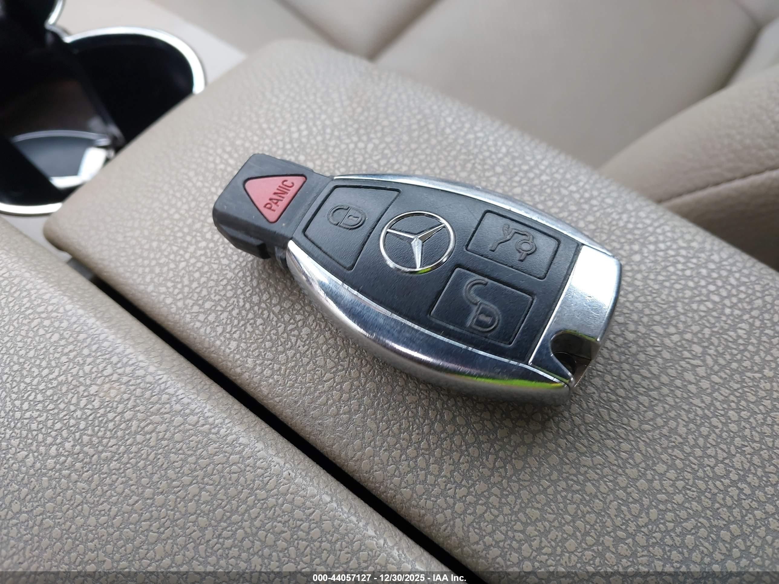 MERCEDES-BENZ C image 11