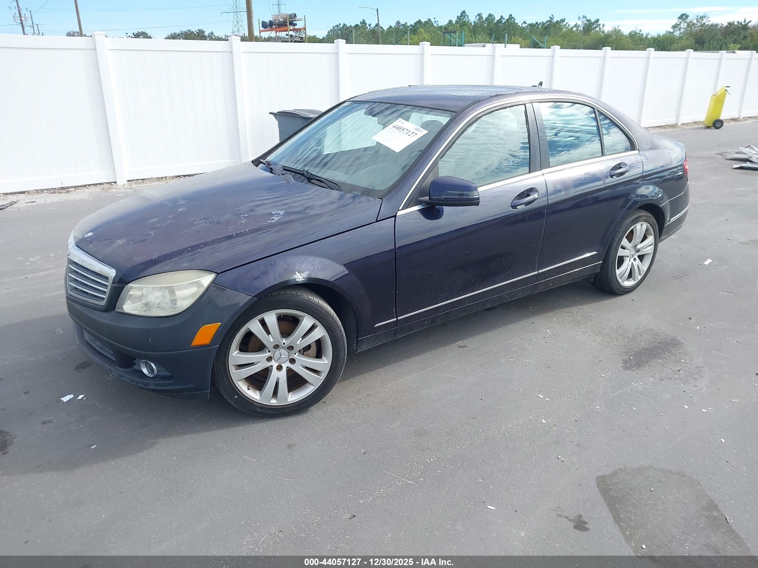 MERCEDES-BENZ C image 2
