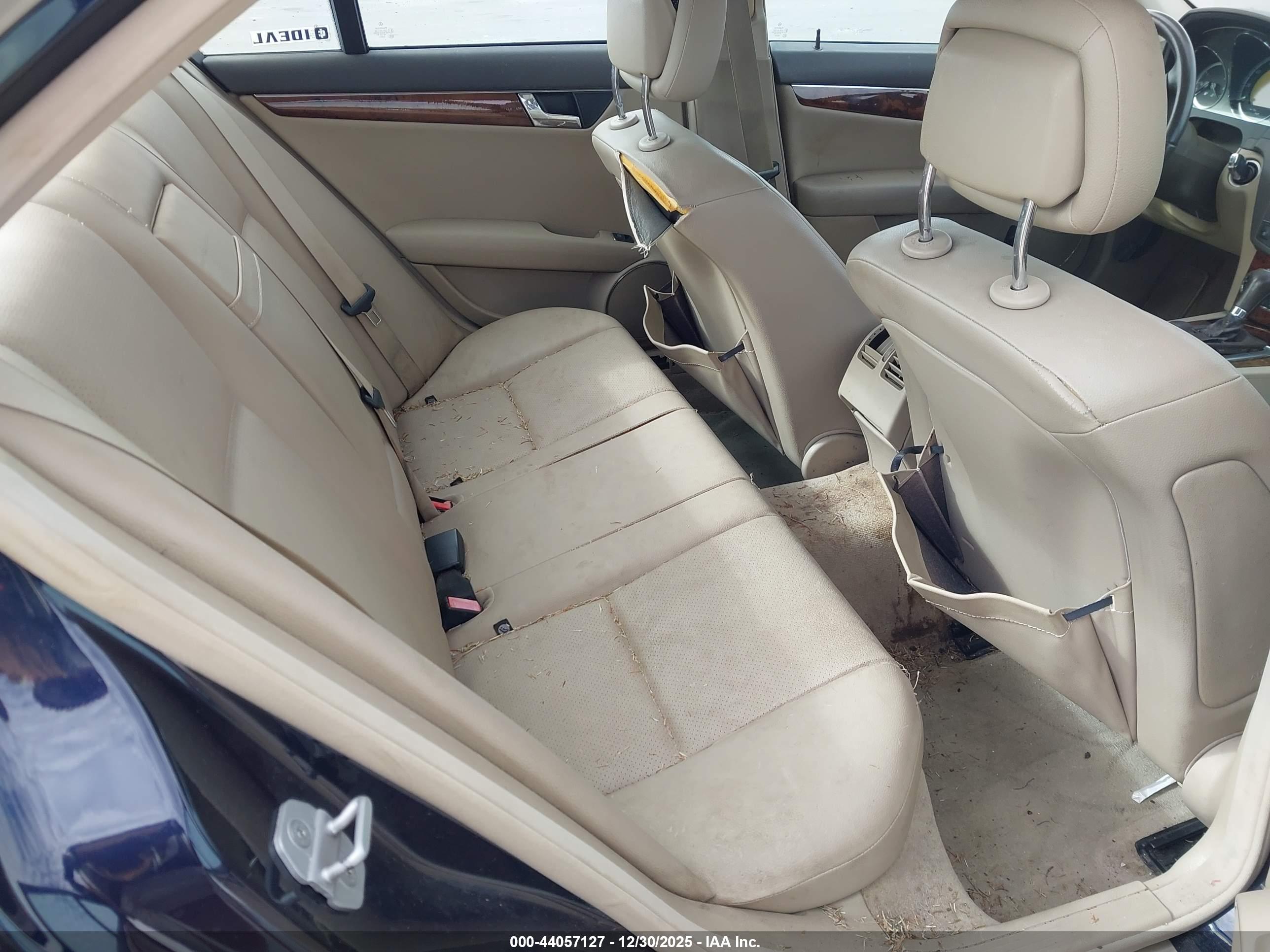 MERCEDES-BENZ C image 8