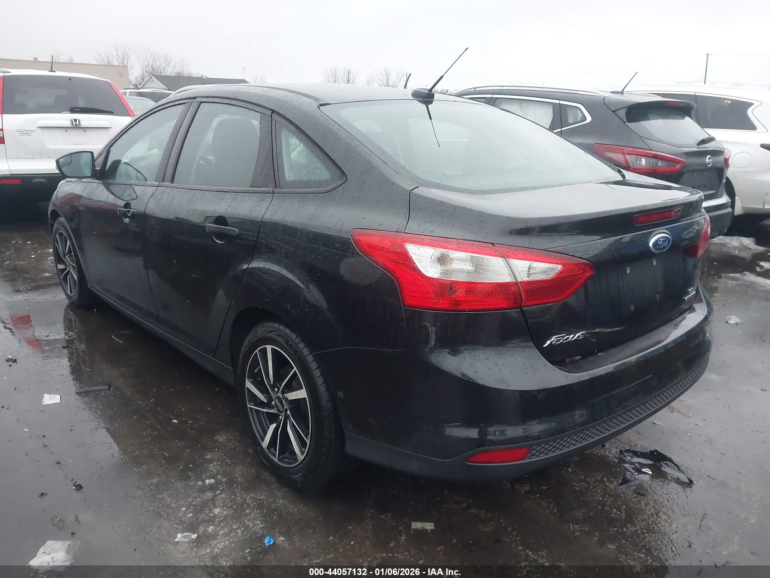 FORD FOCUS image 3