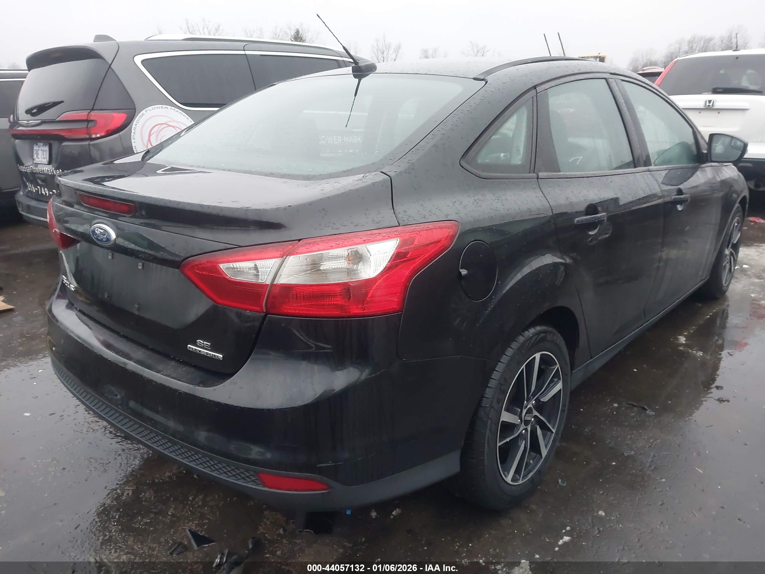 FORD FOCUS image 4