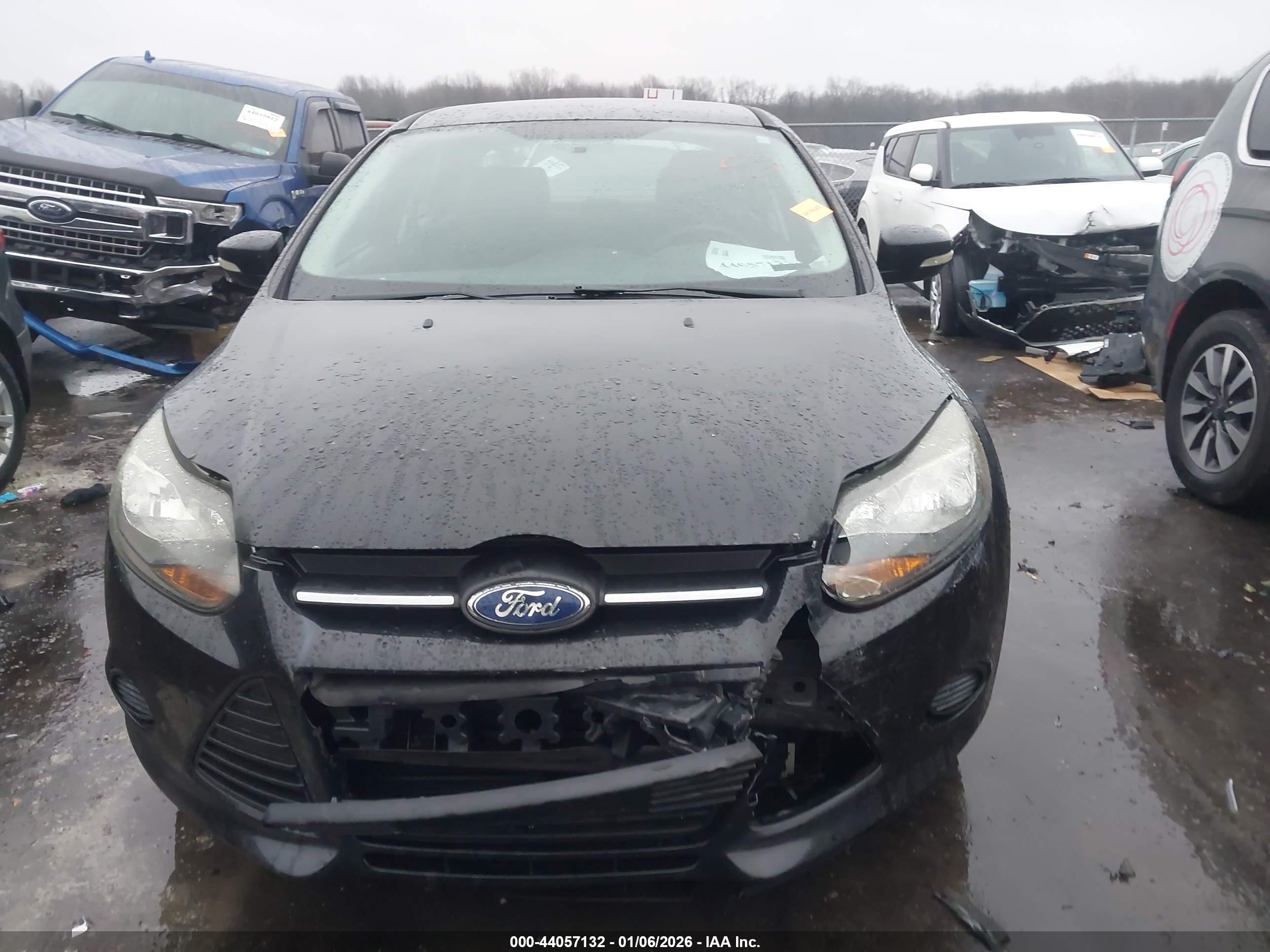 FORD FOCUS image 6
