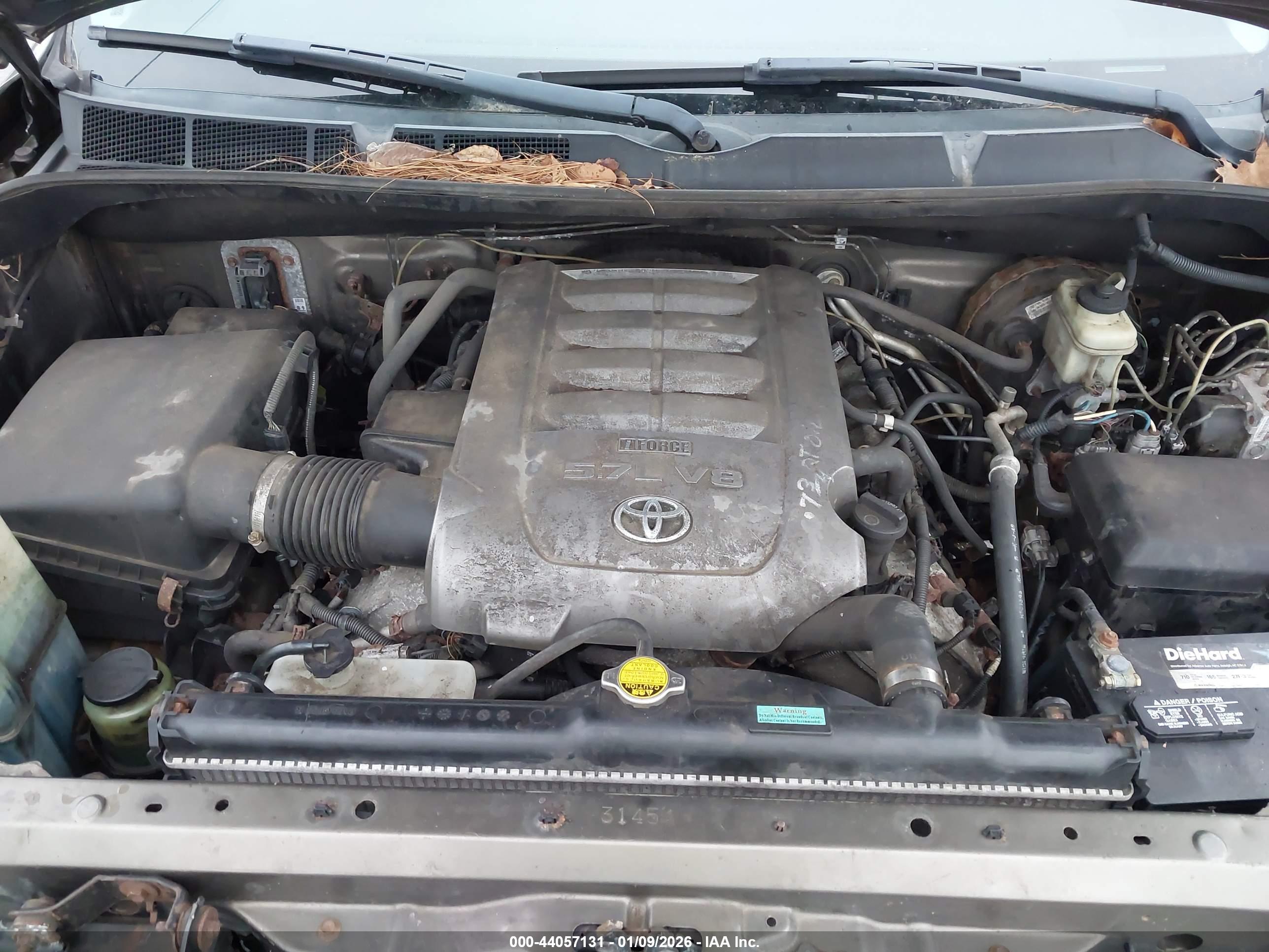 TOYOTA TUNDRA image 10