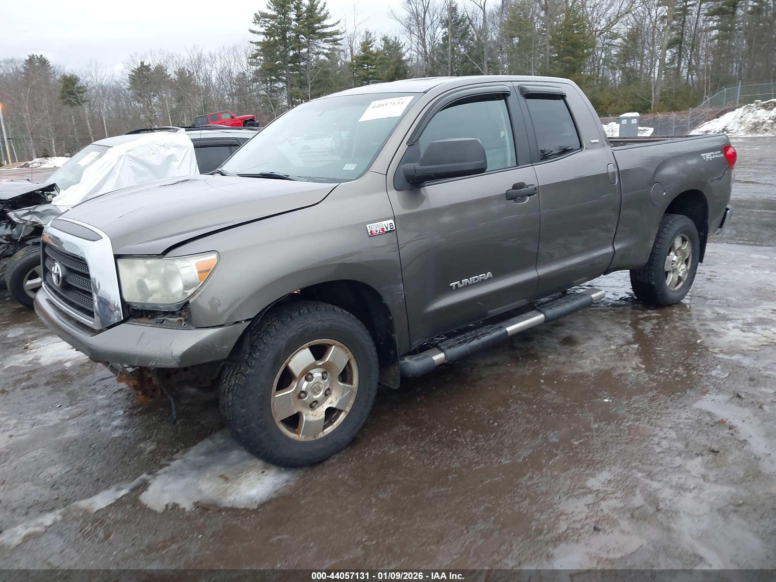 TOYOTA TUNDRA image 2