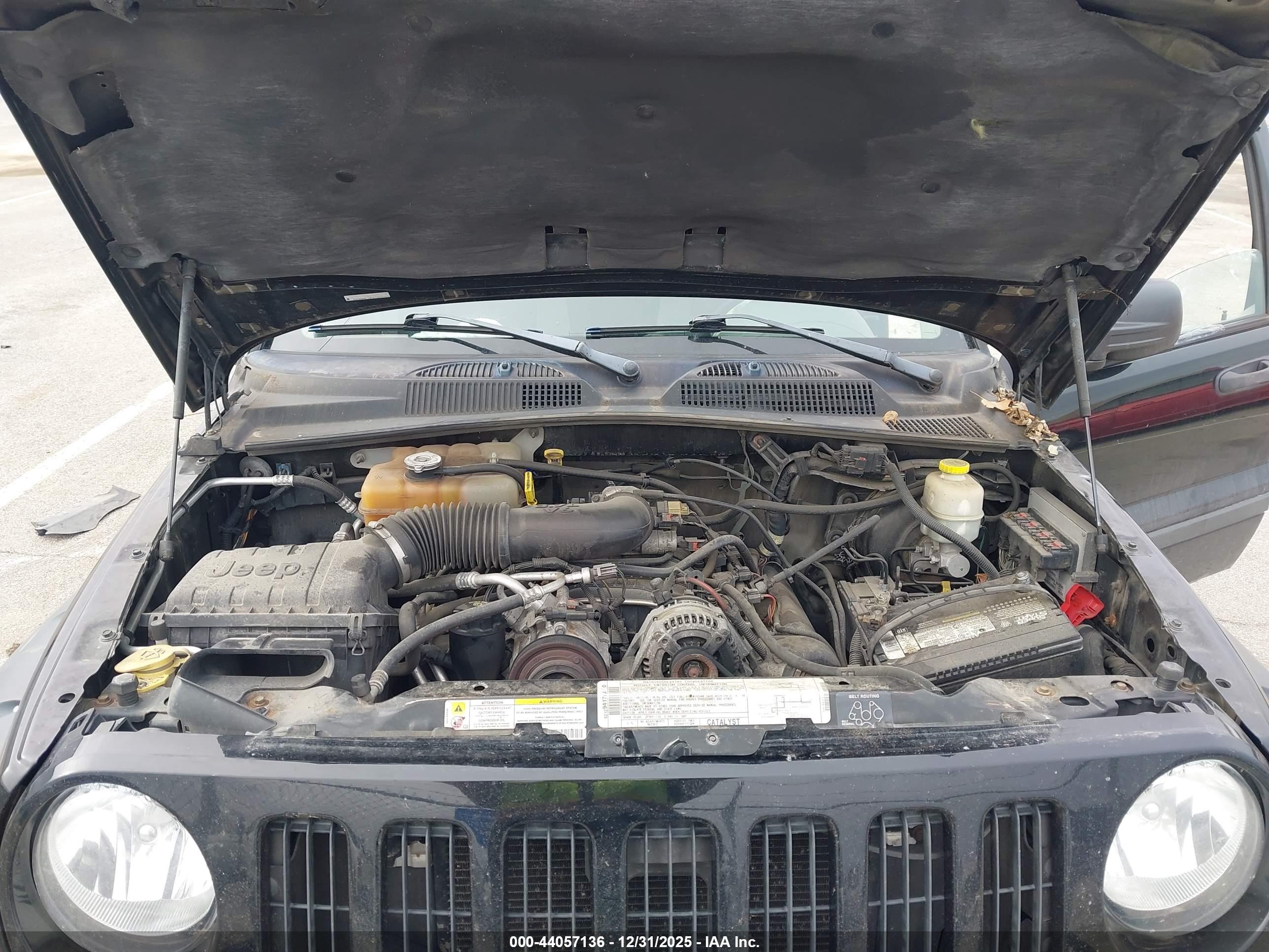 JEEP LIBERTY image 10