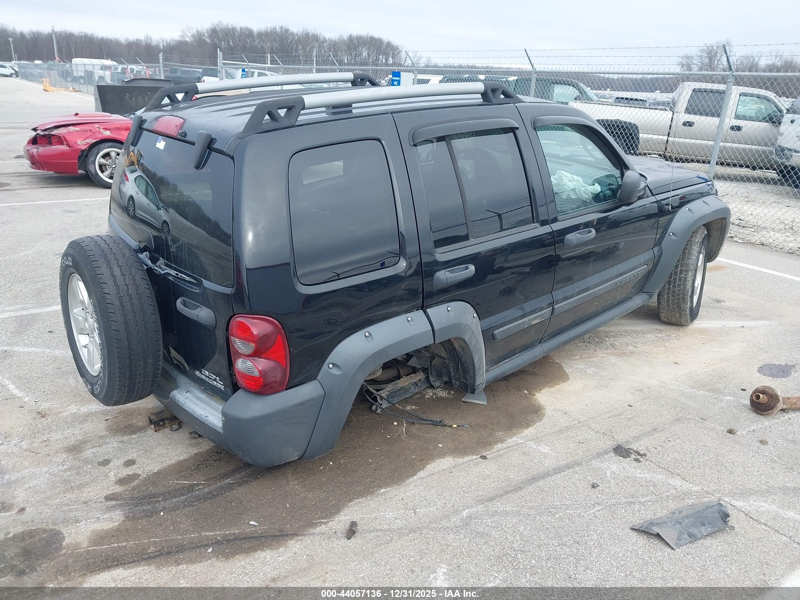 JEEP LIBERTY image 4