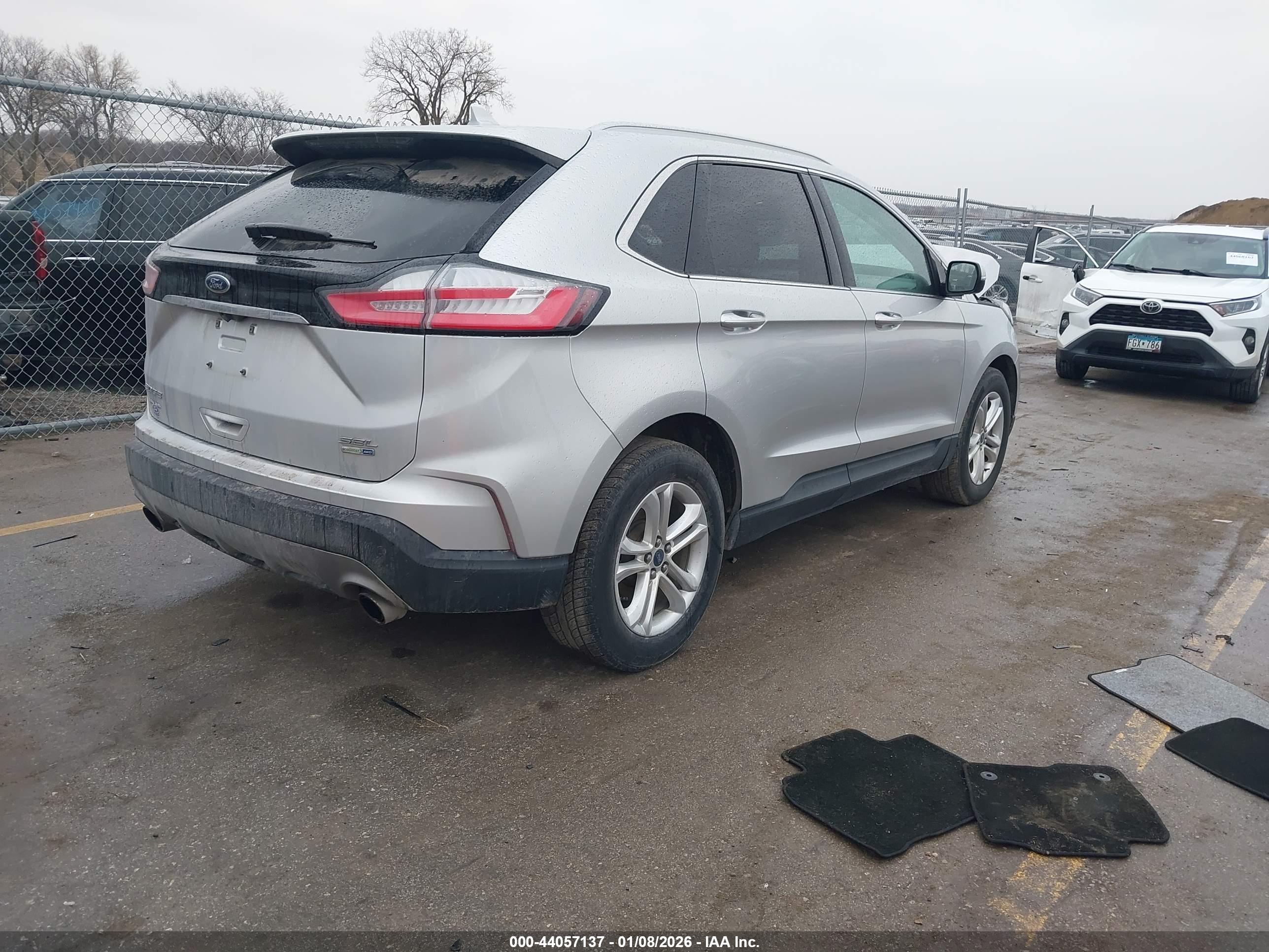 FORD EDGE image 4
