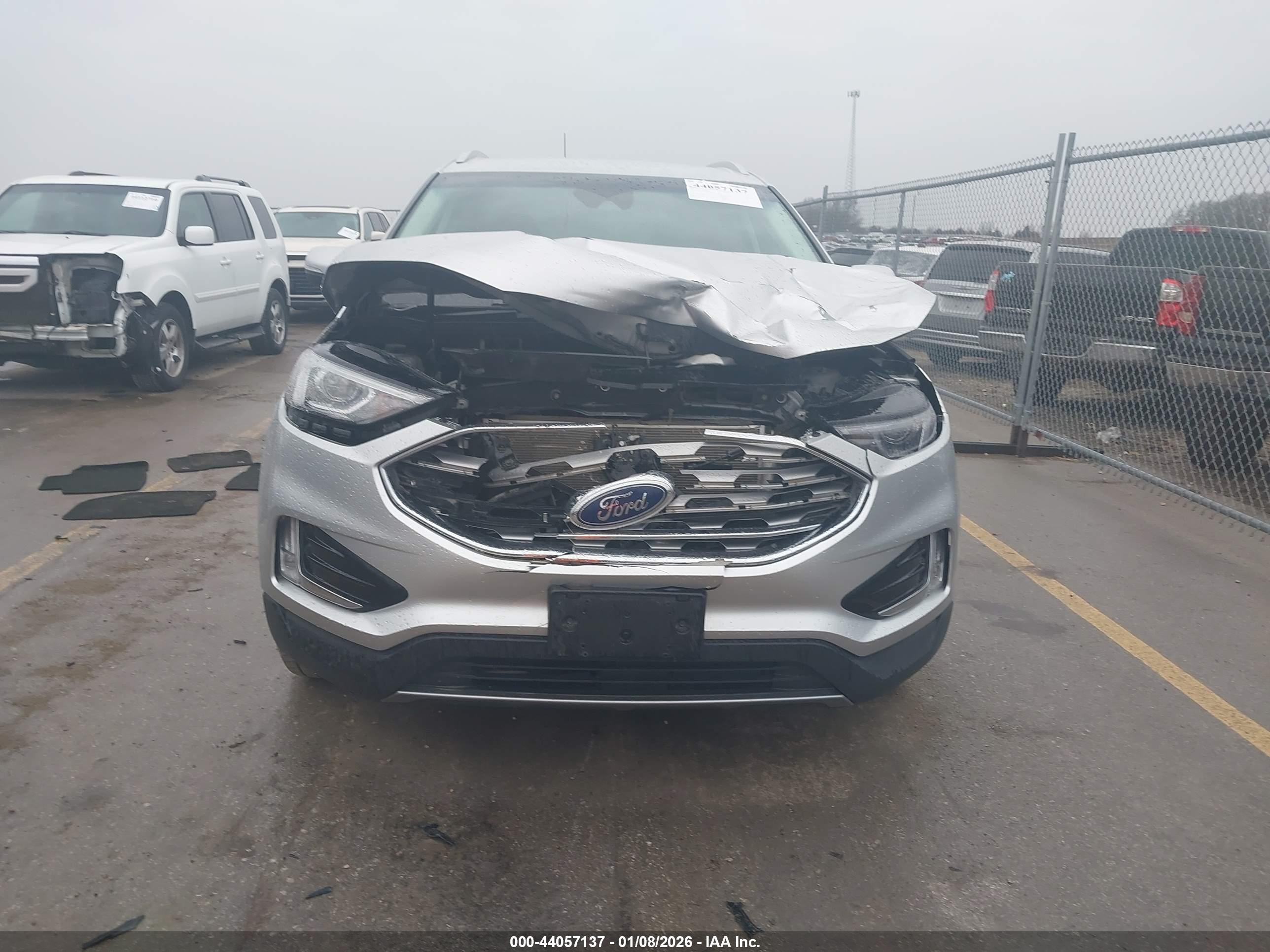 FORD EDGE image 6