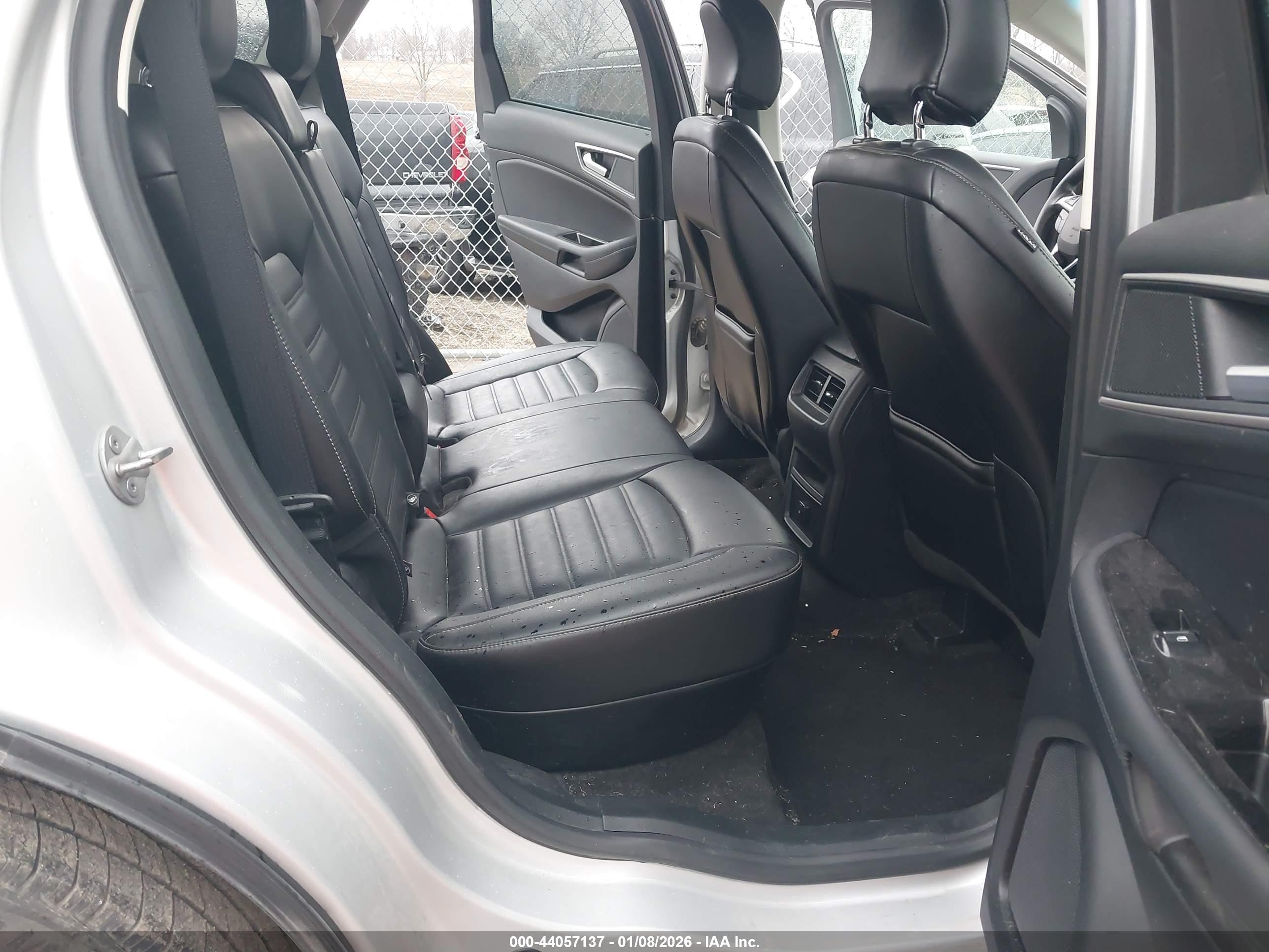 FORD EDGE image 8