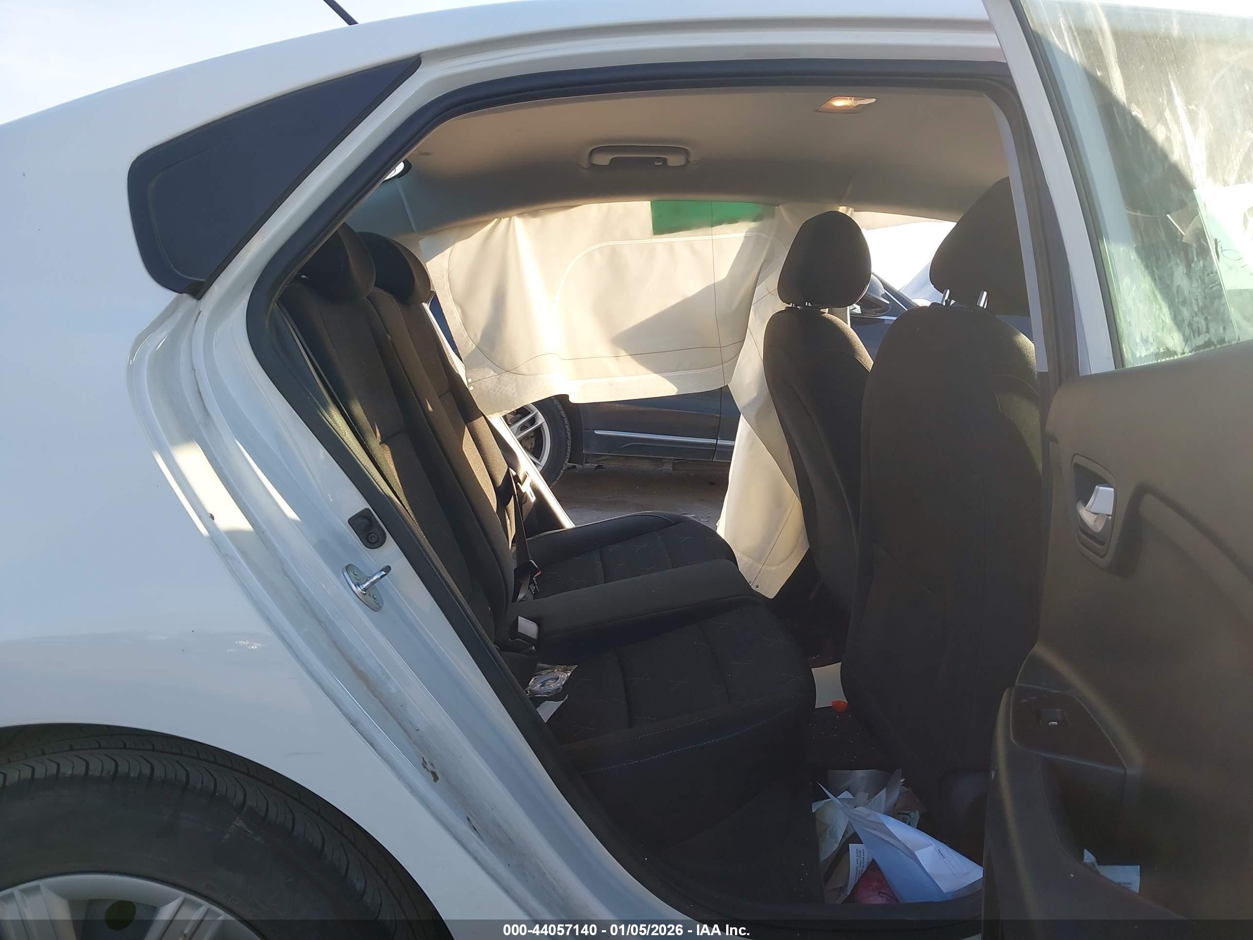 KIA RIO image 8