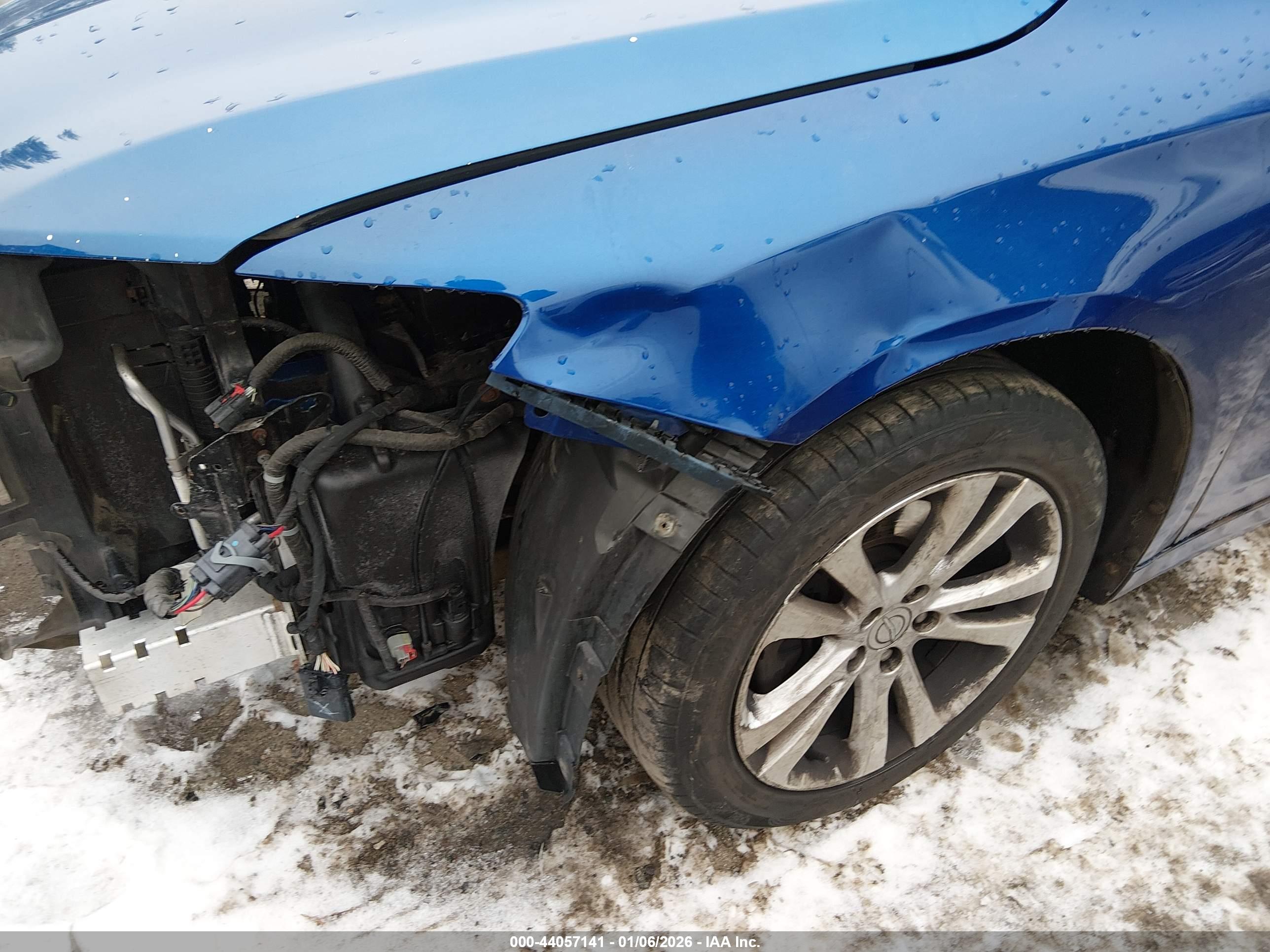 CHRYSLER 200 image 2
