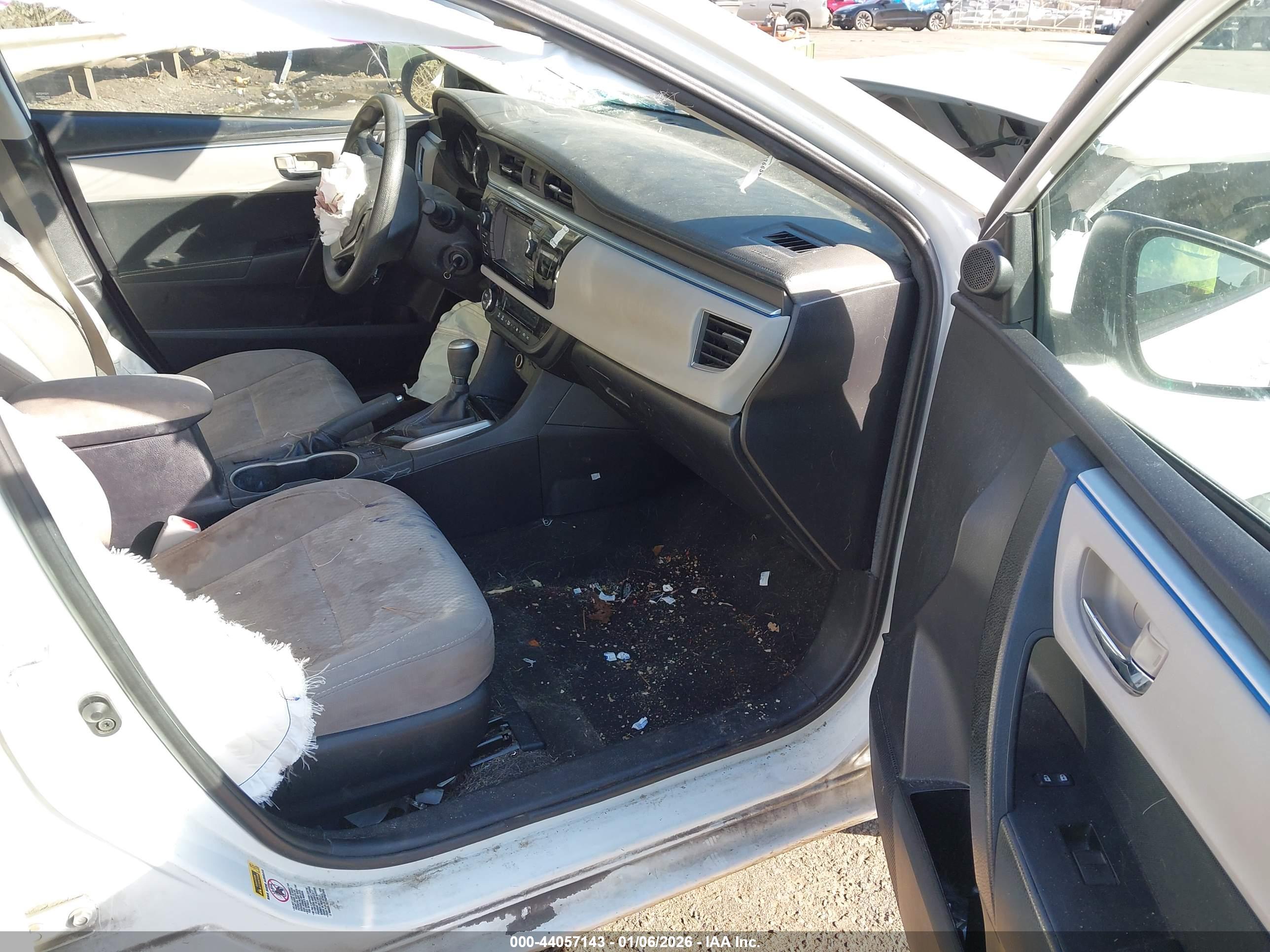 TOYOTA COROLLA image 5