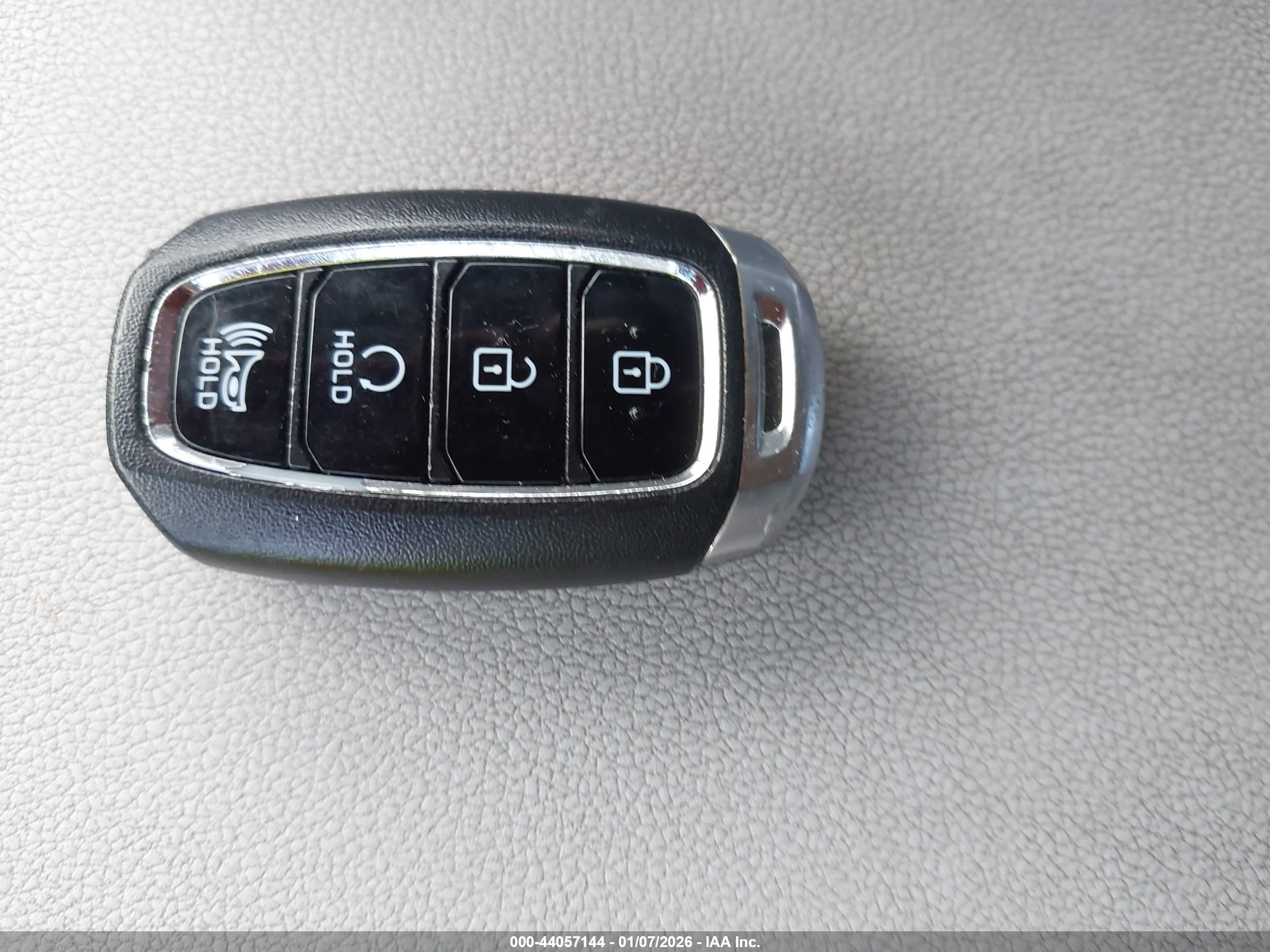 HYUNDAI KONA image 11