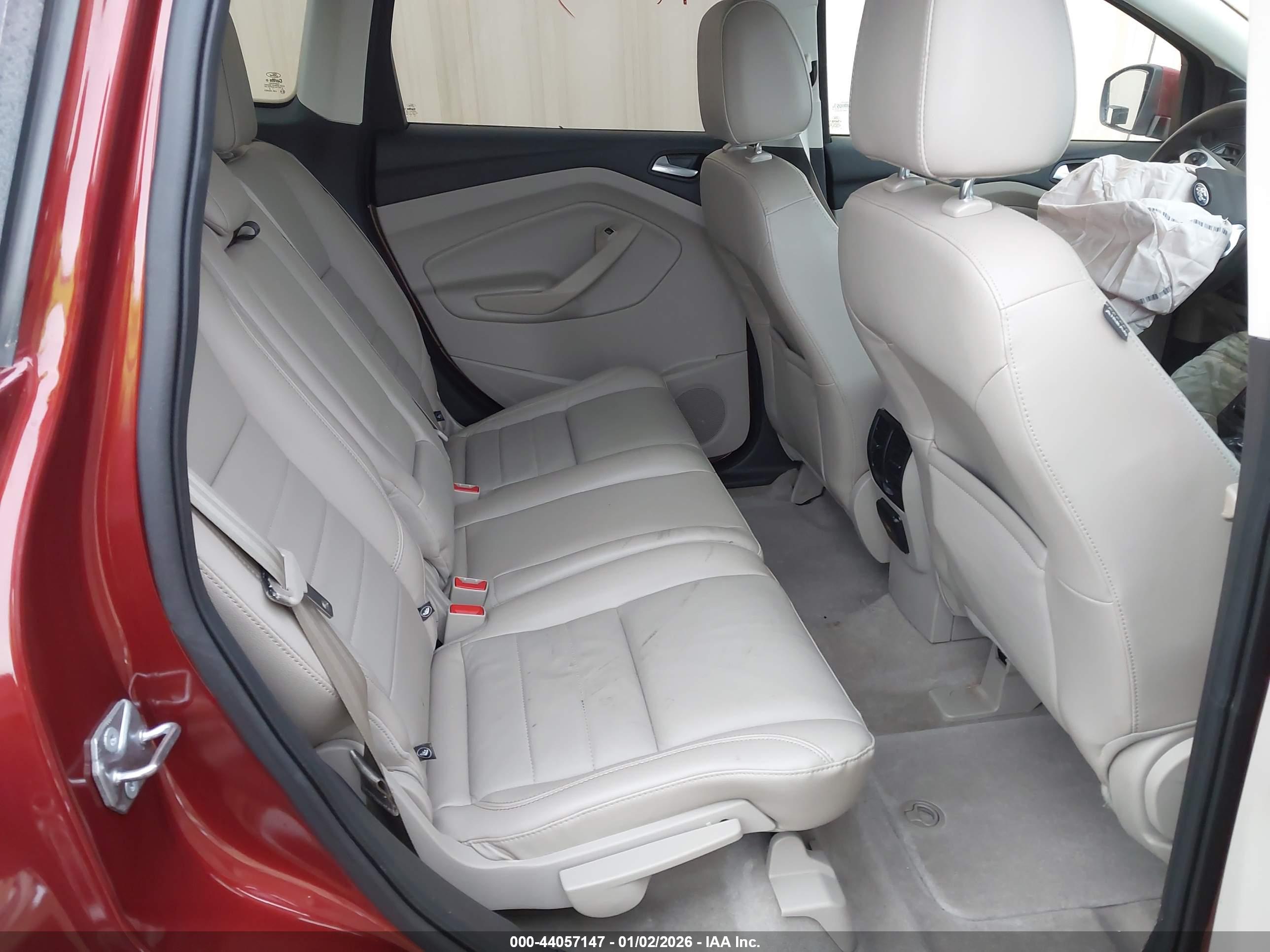 FORD ESCAPE image 8