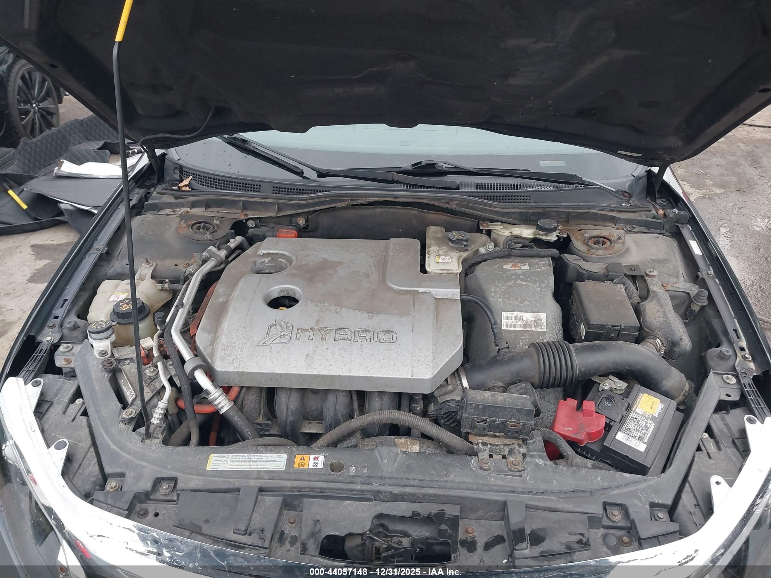 FORD FUSION image 10