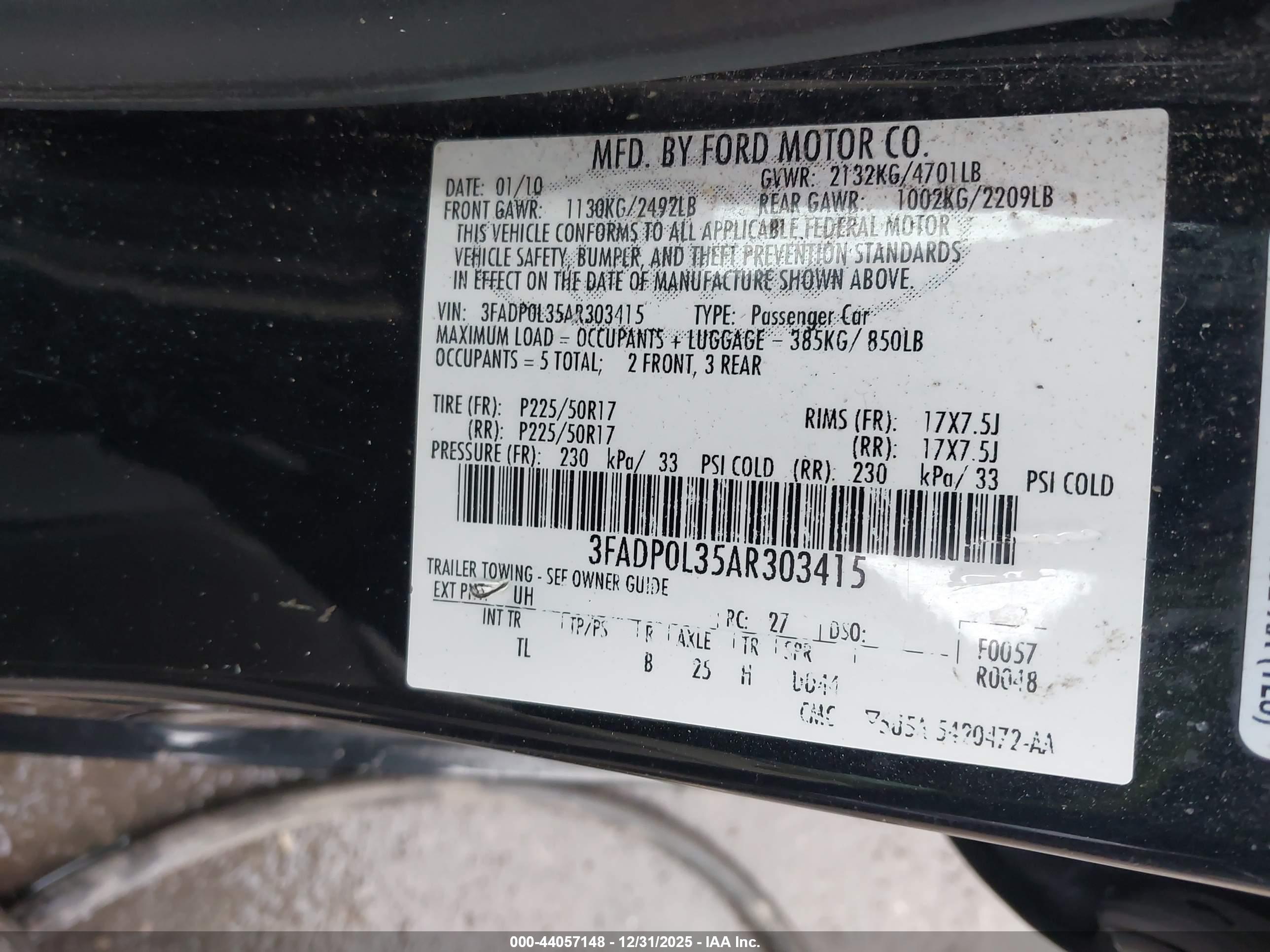 FORD FUSION image 9