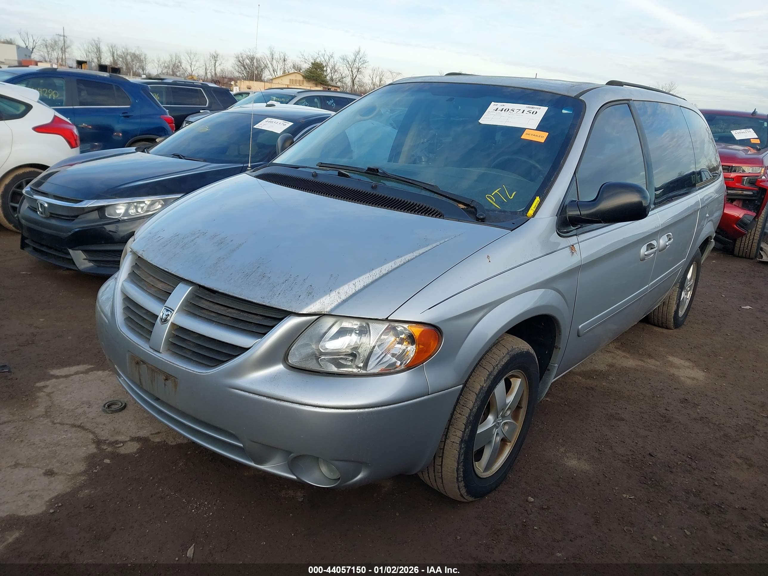DODGE GRAND image 2