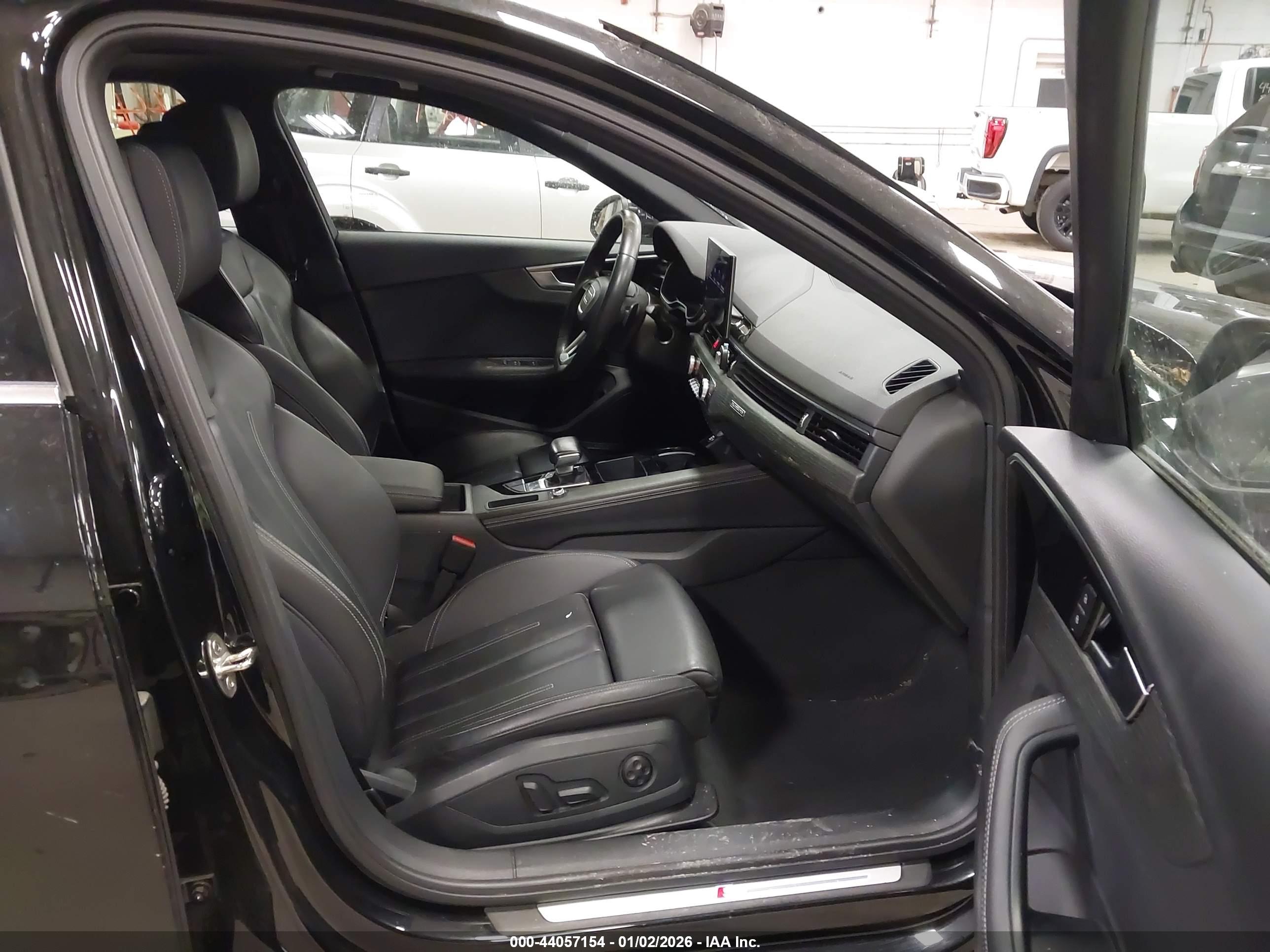 AUDI A4 image 5