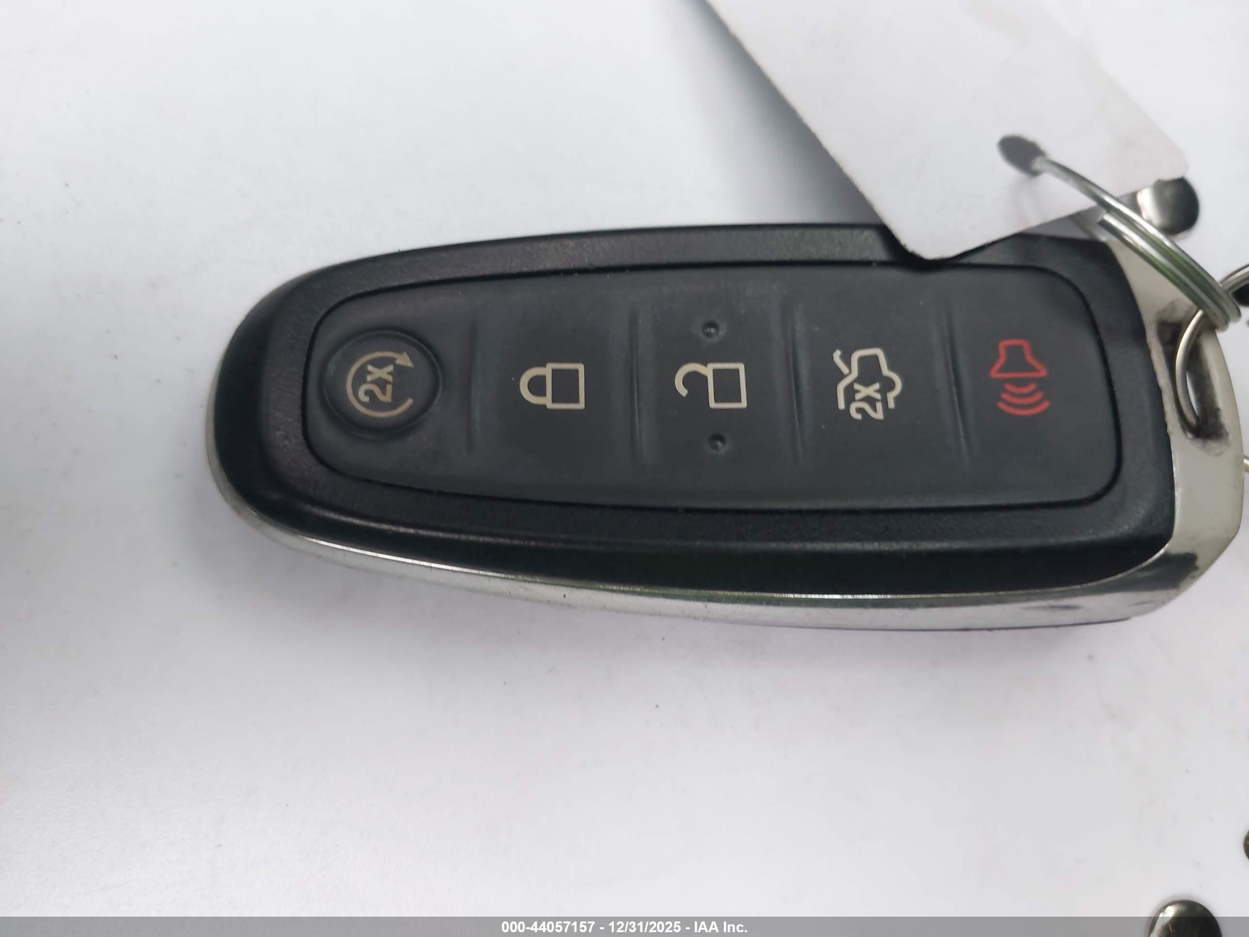 FORD ESCAPE image 11