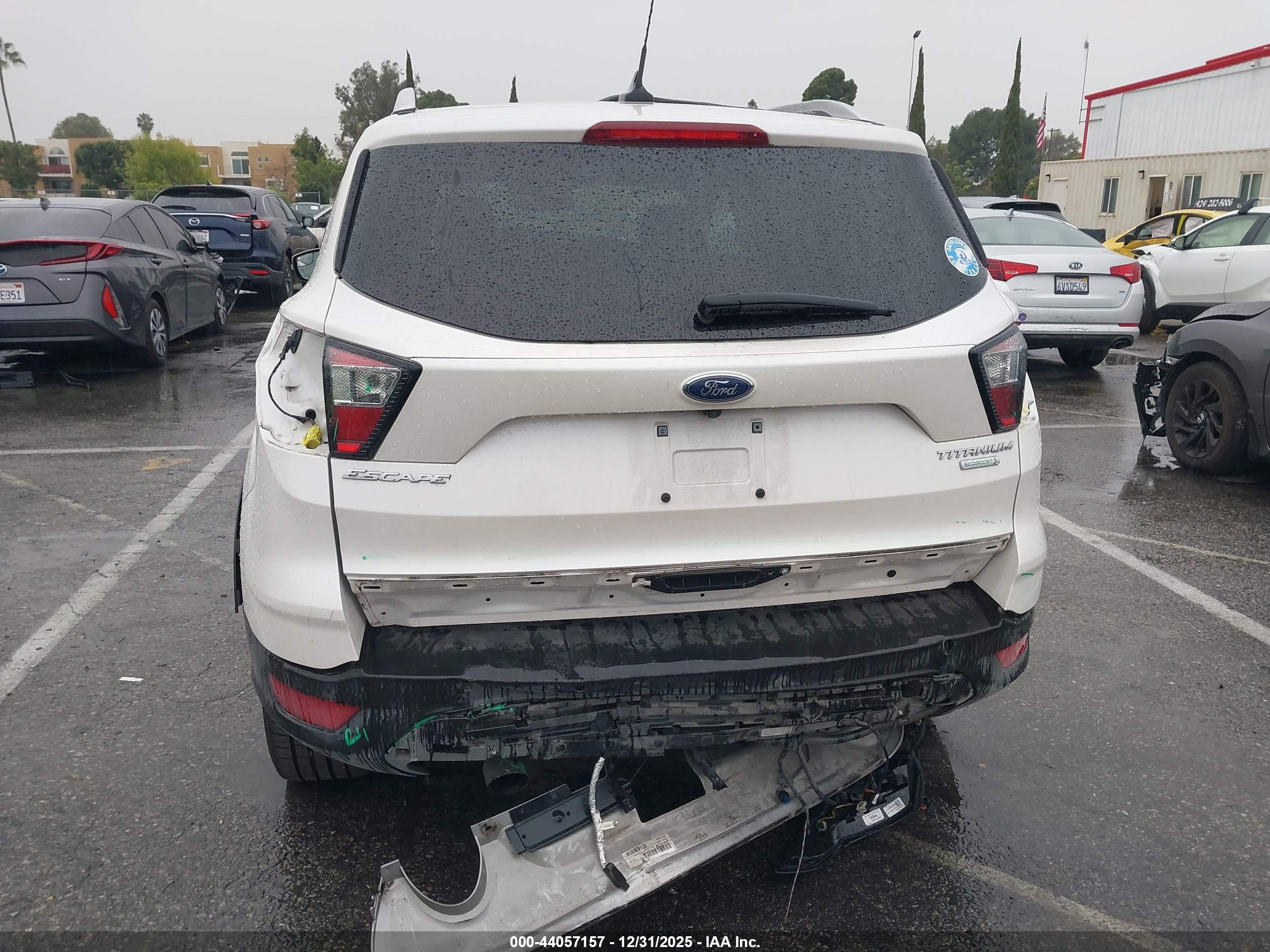 FORD ESCAPE image 6