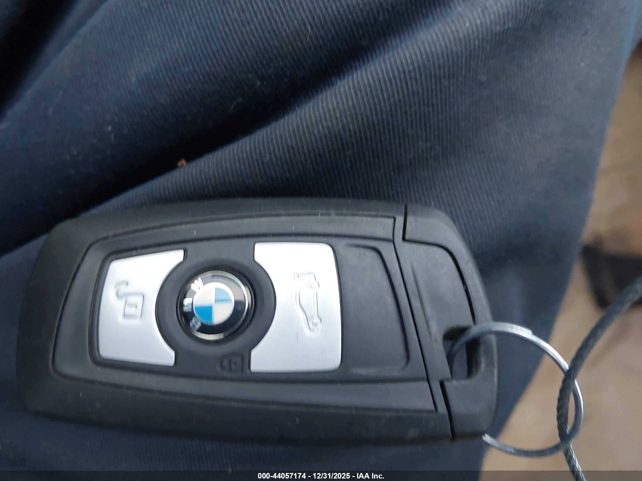 BMW 328I image 11