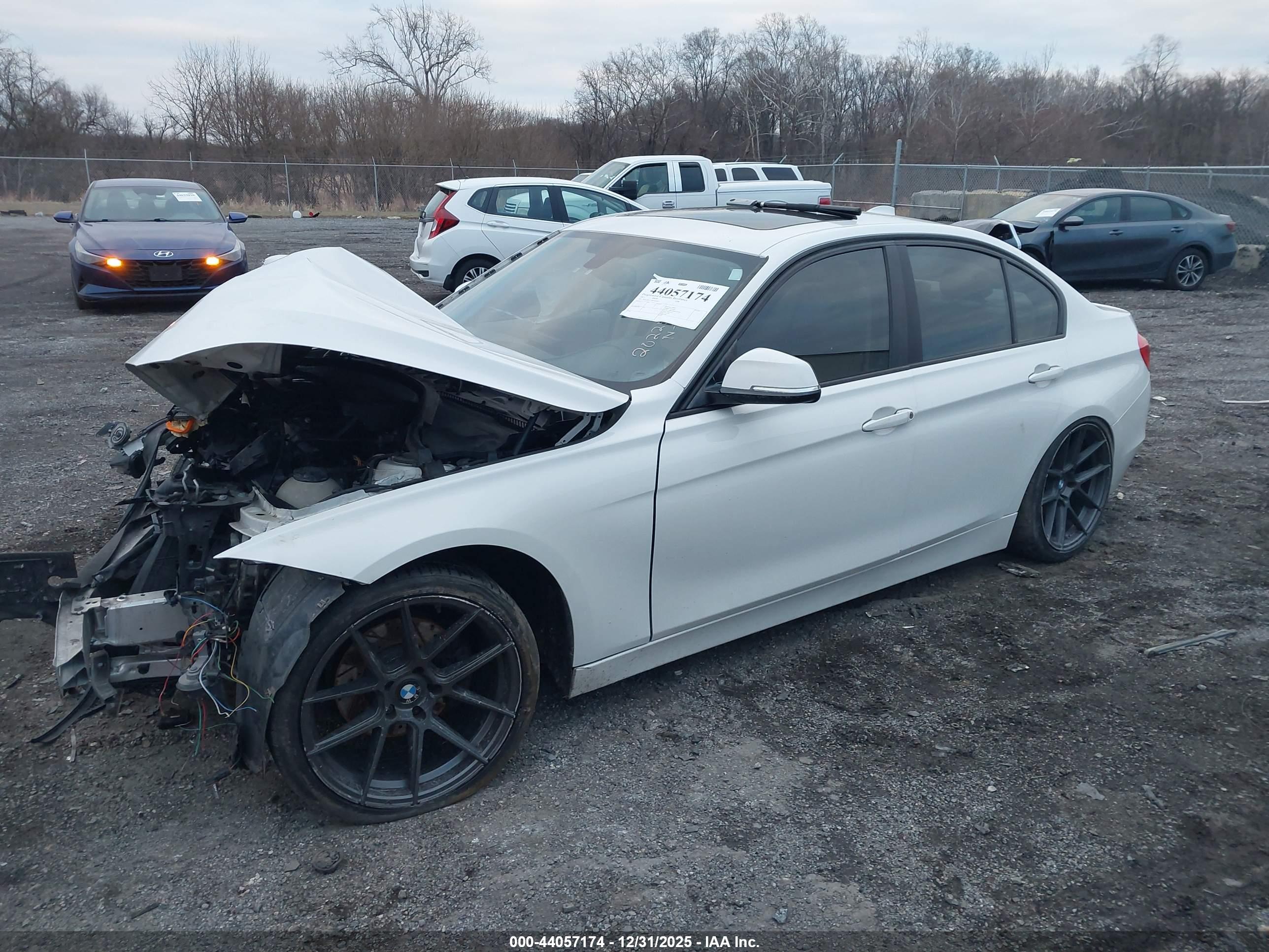 BMW 328I image 2