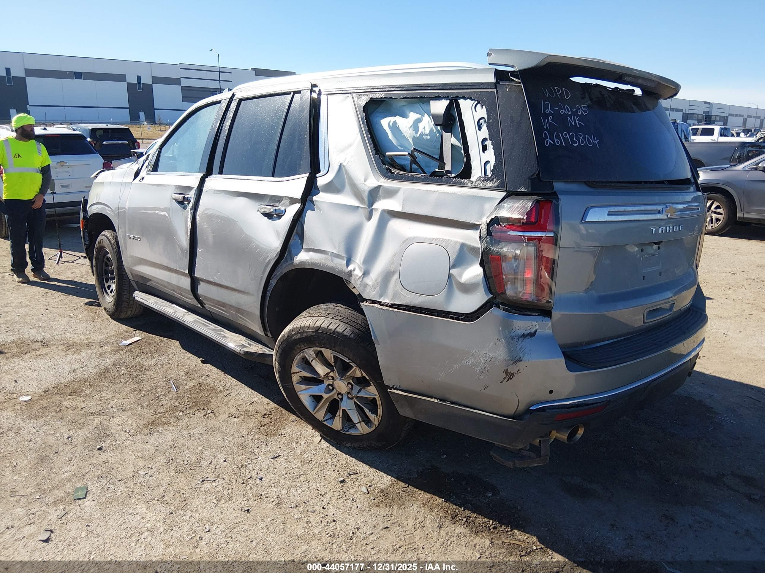 CHEVROLET TAHOE image 3