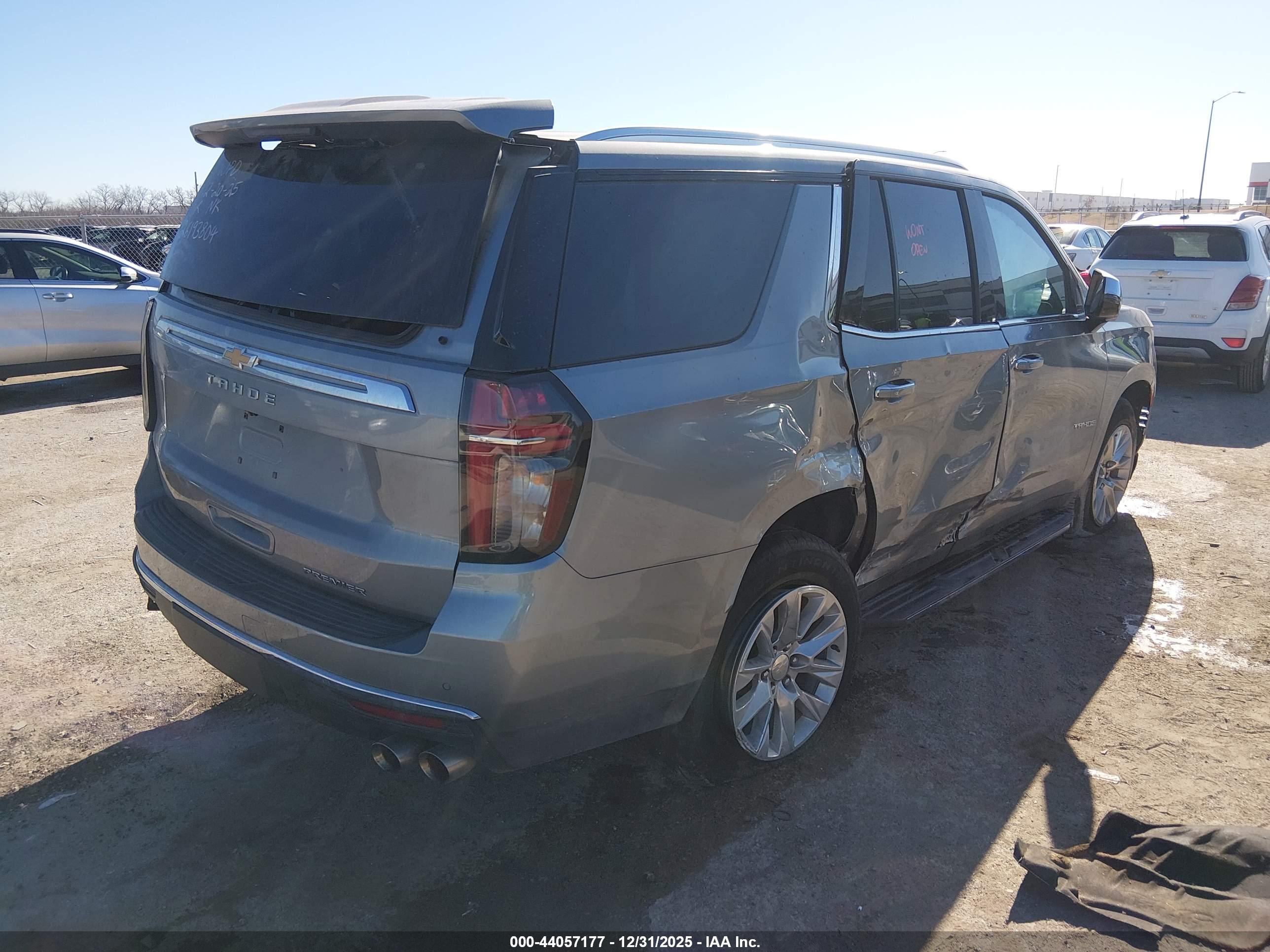 CHEVROLET TAHOE image 4