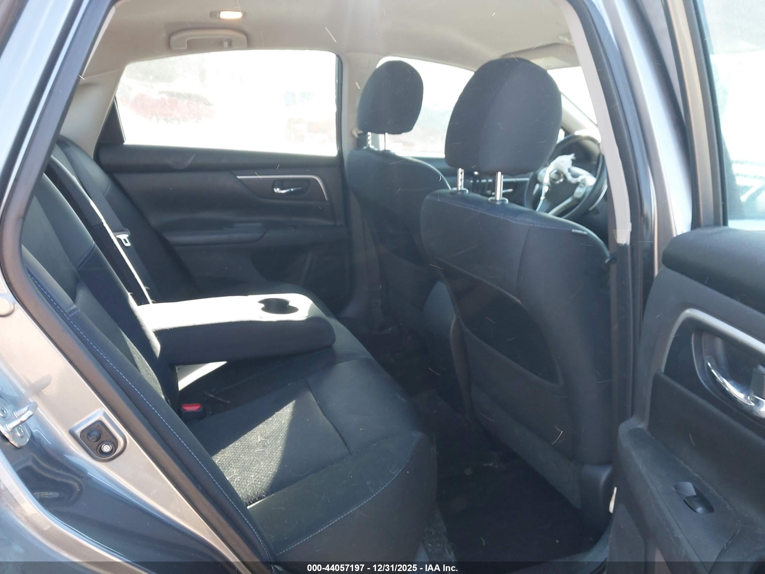 NISSAN ALTIMA image 8