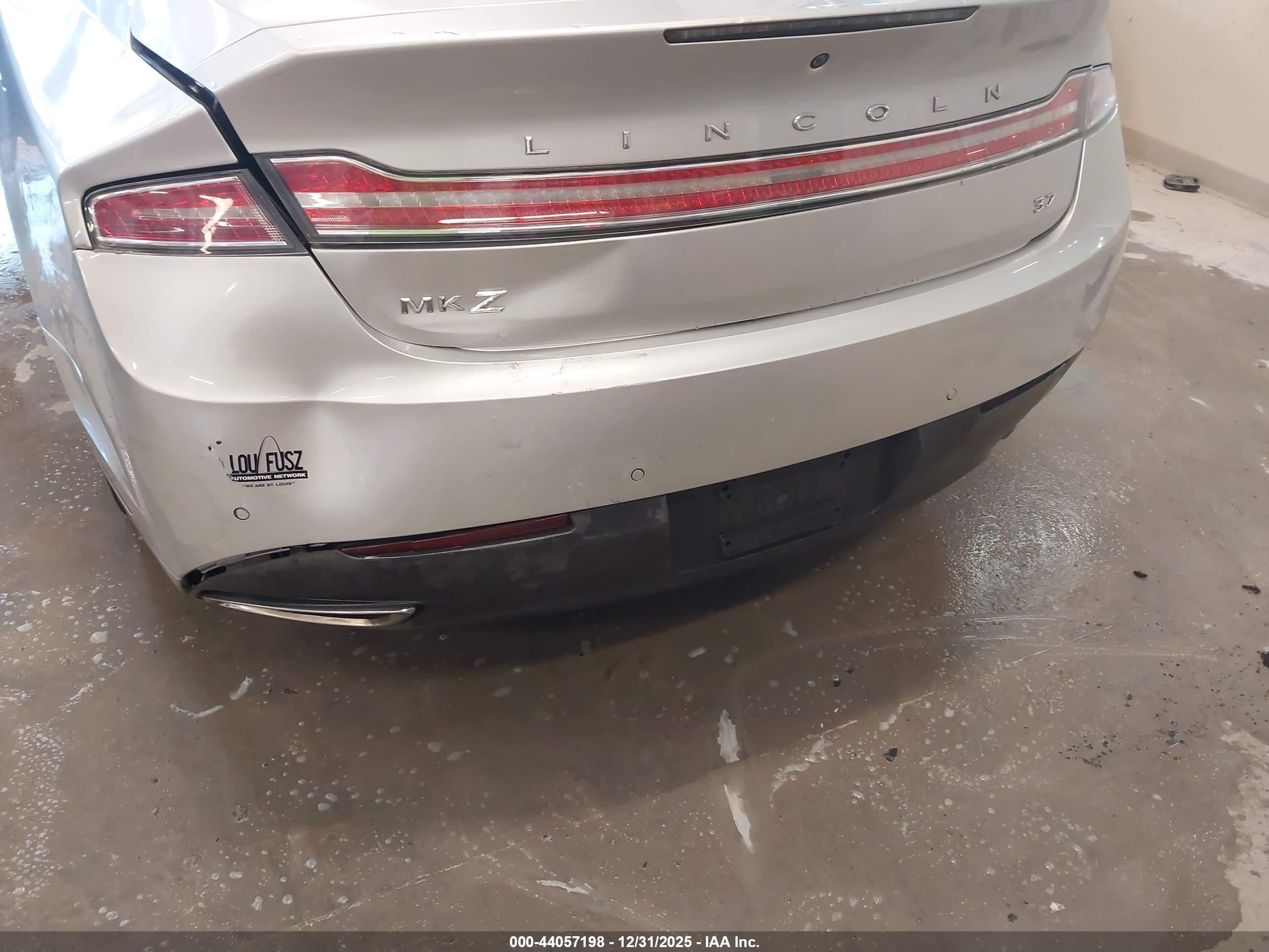 LINCOLN MKZ image 6