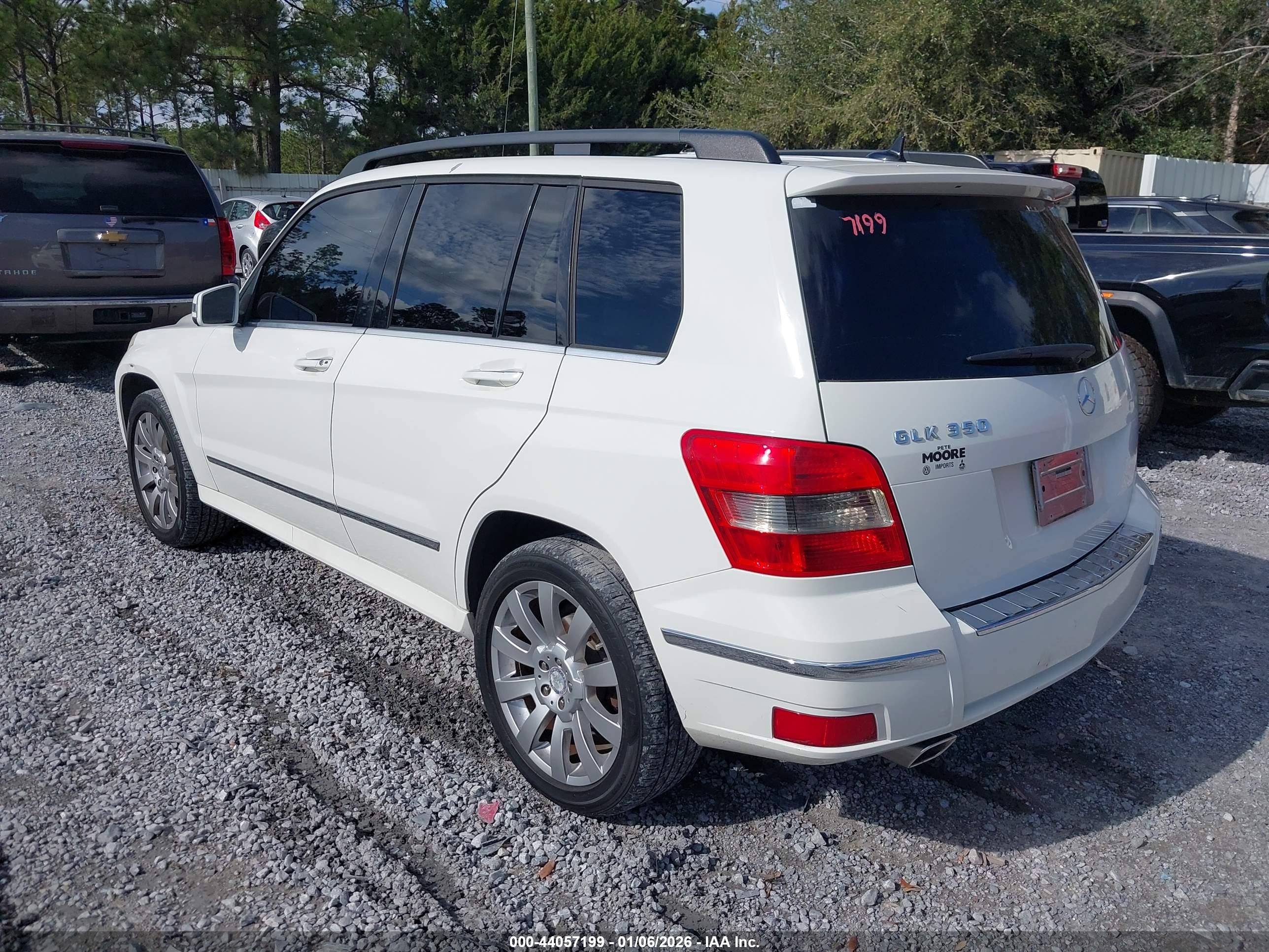 MERCEDES-BENZ GLK image 3