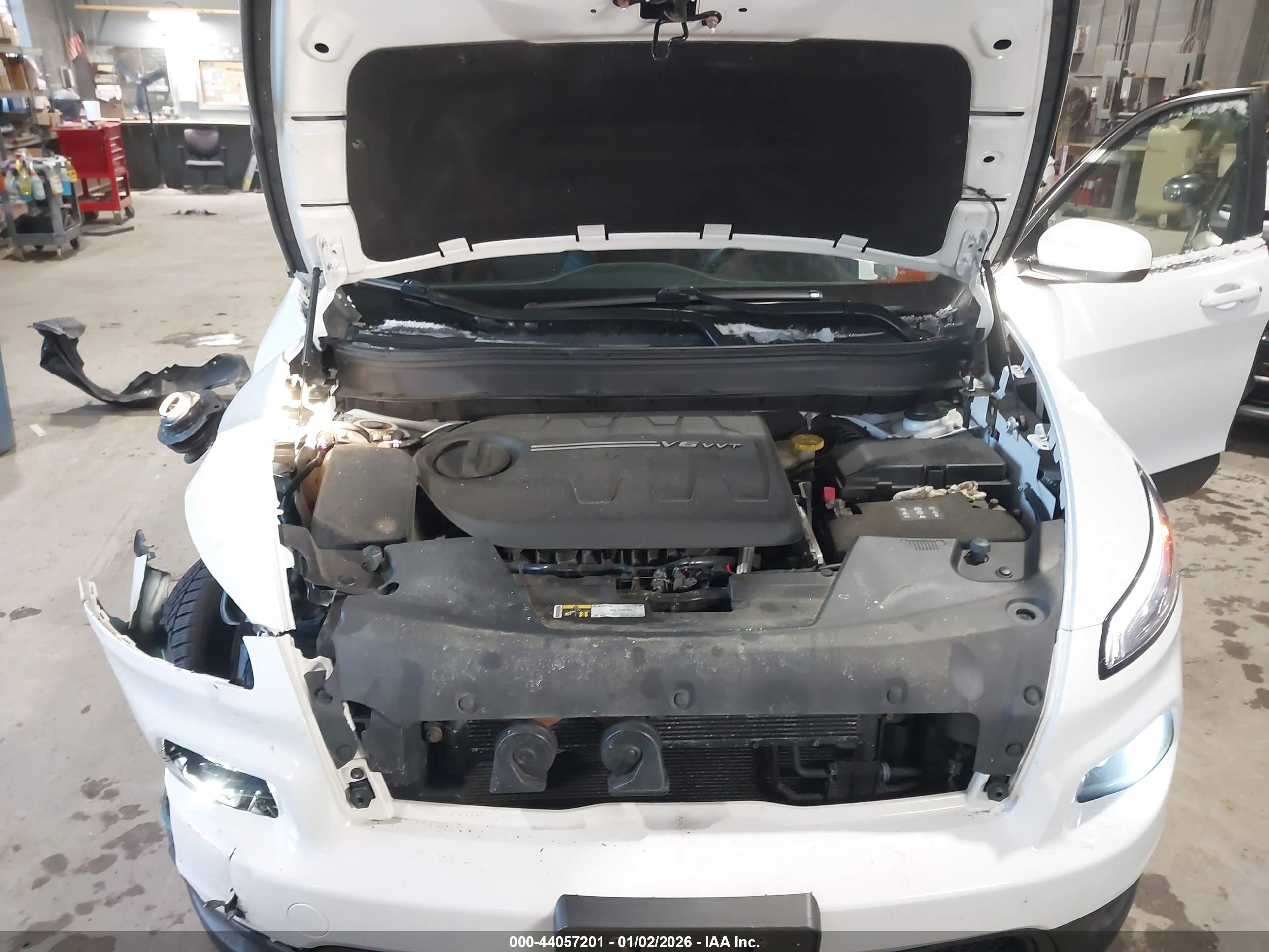 JEEP CHEROKEE image 10