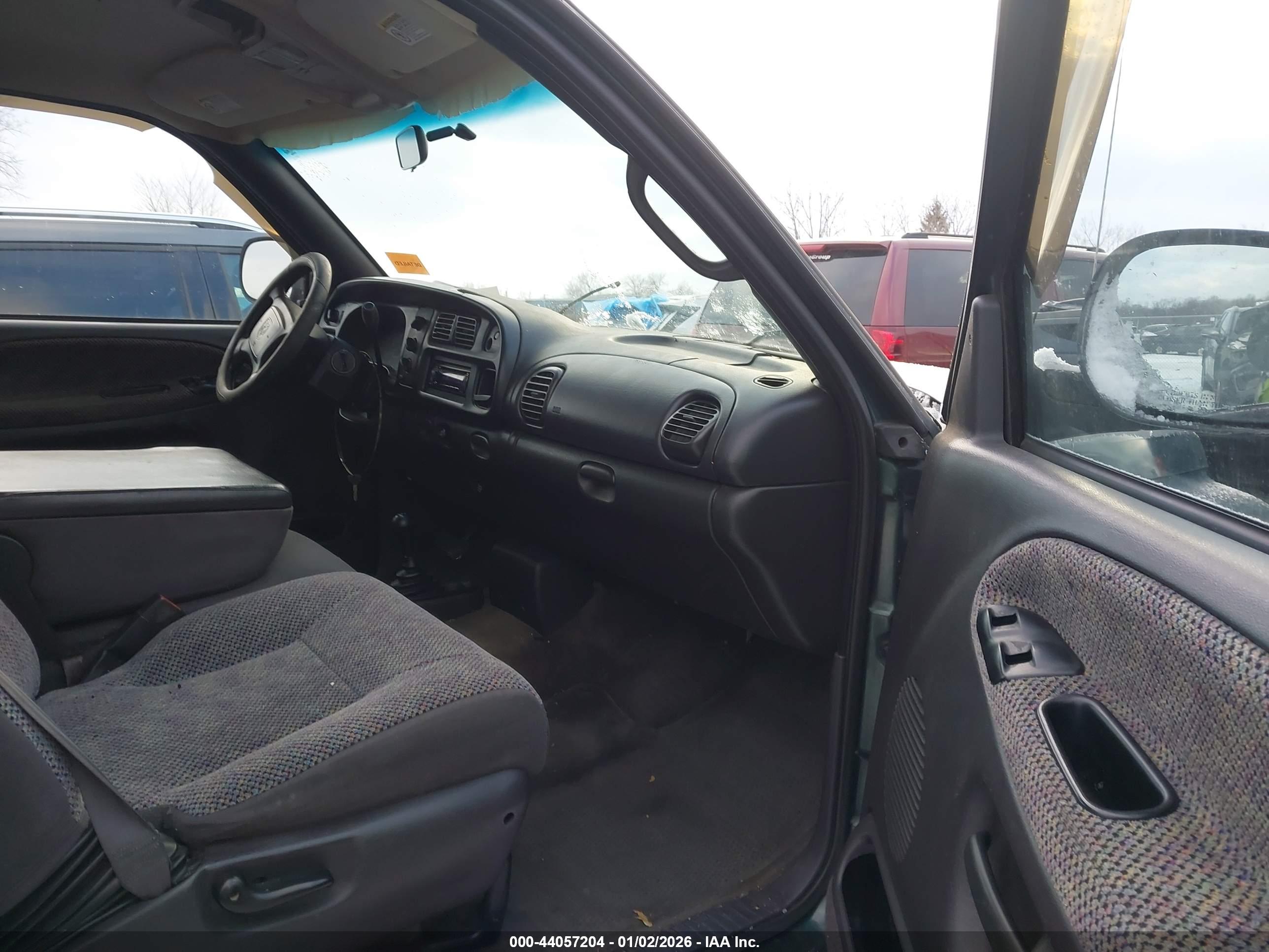 DODGE RAM image 5