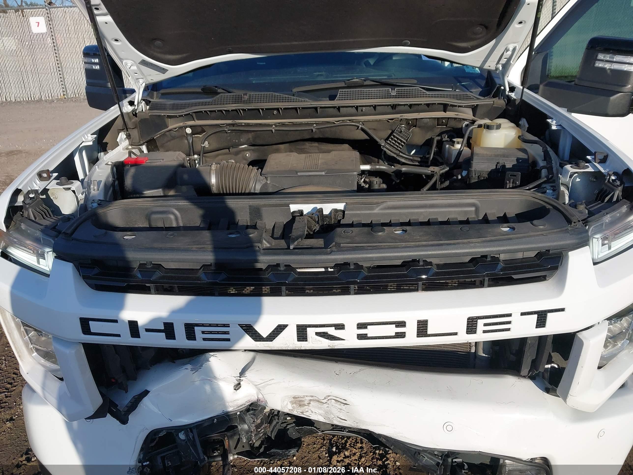 CHEVROLET SILVERADO image 10