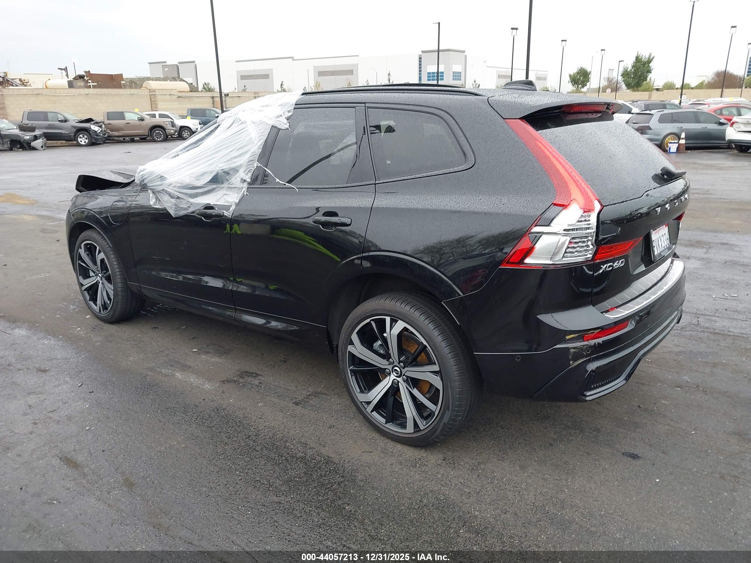 VOLVO XC60 image 3