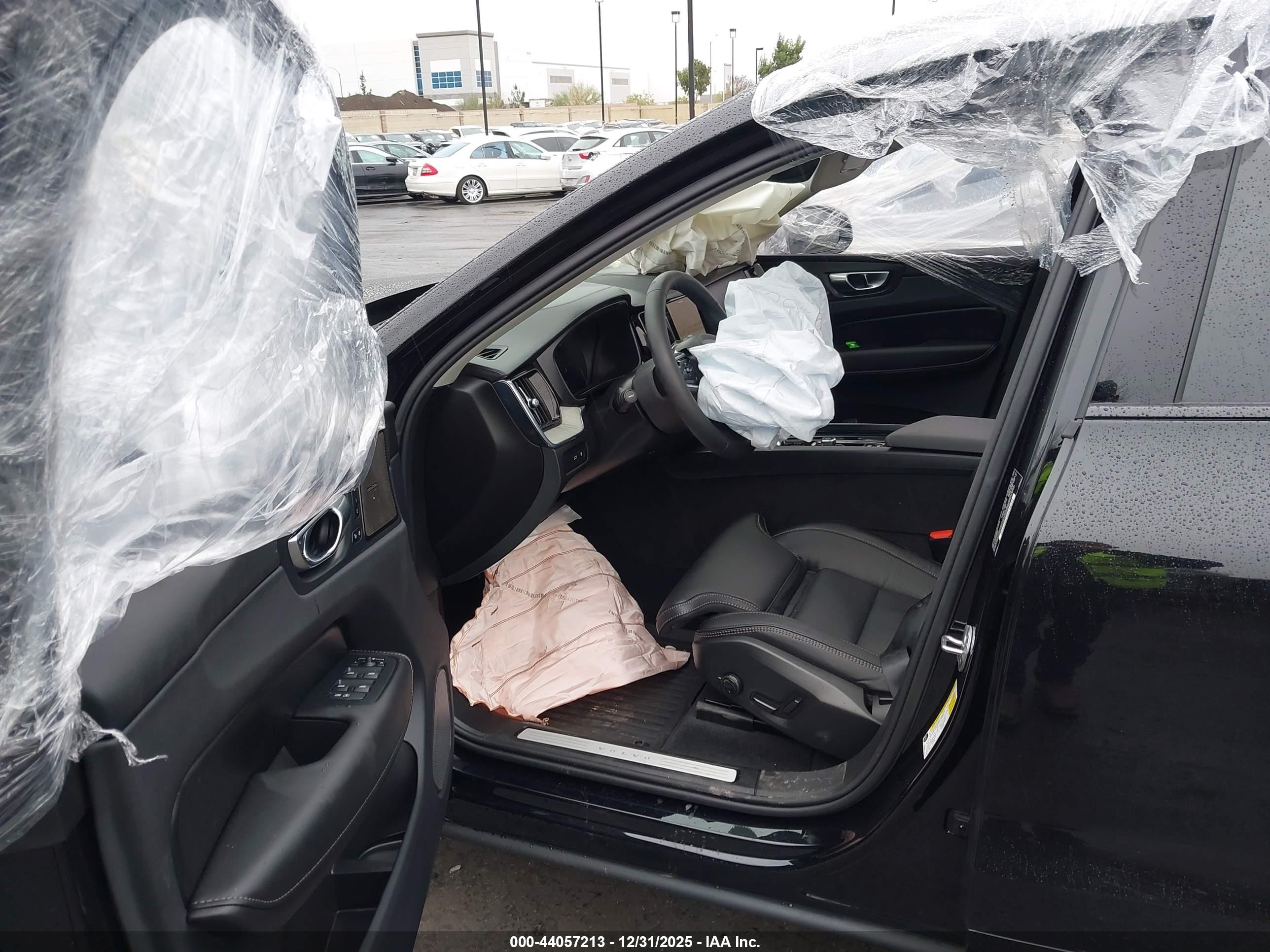 VOLVO XC60 image 5