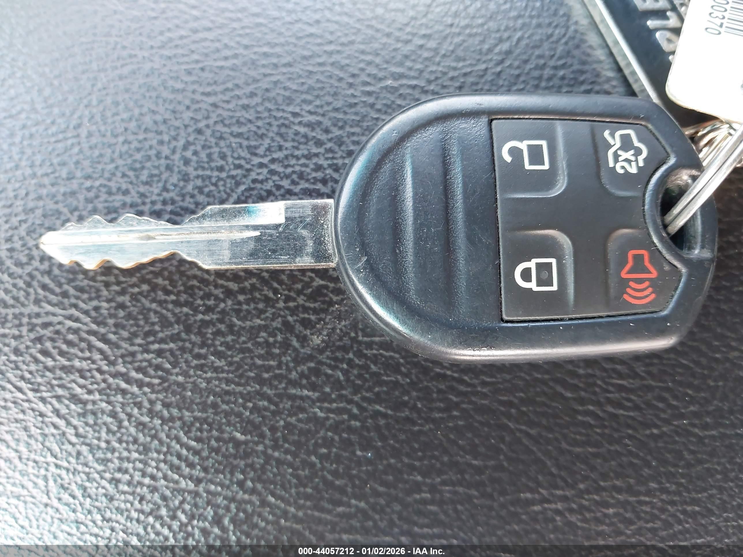 FORD EXPLORER image 11