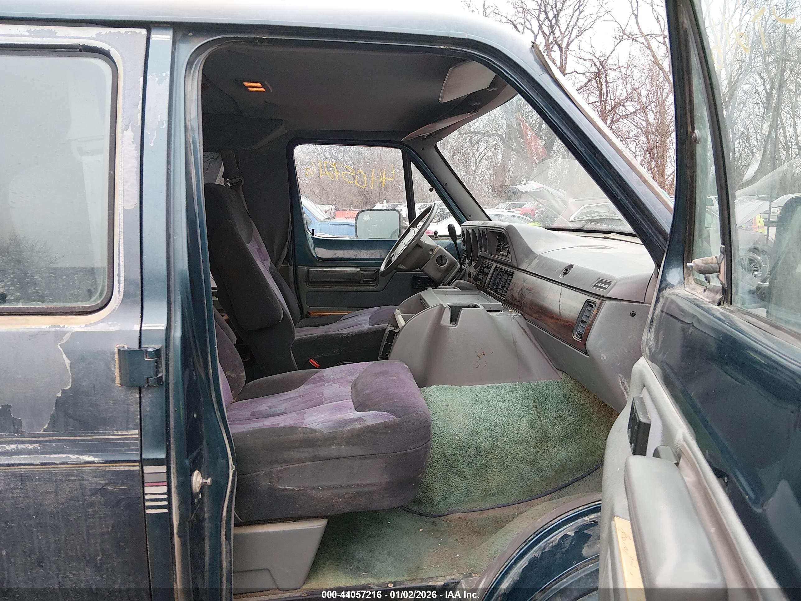 DODGE RAM image 5