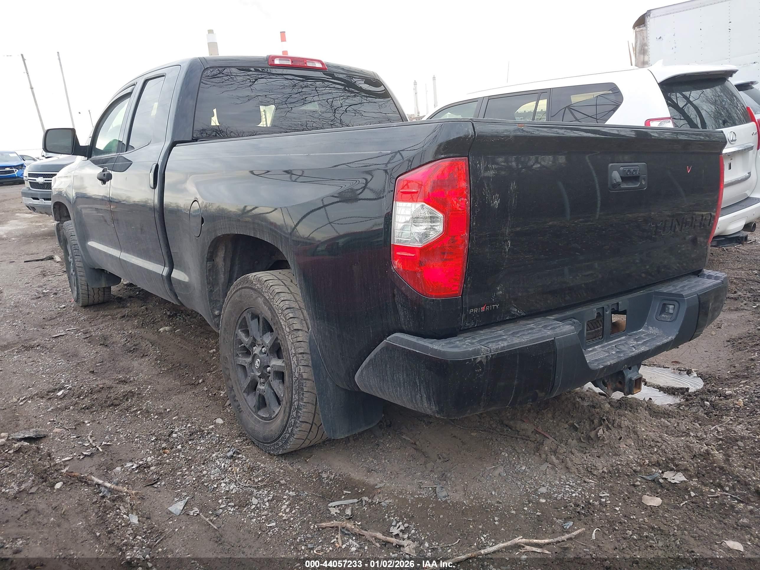 TOYOTA TUNDRA image 3