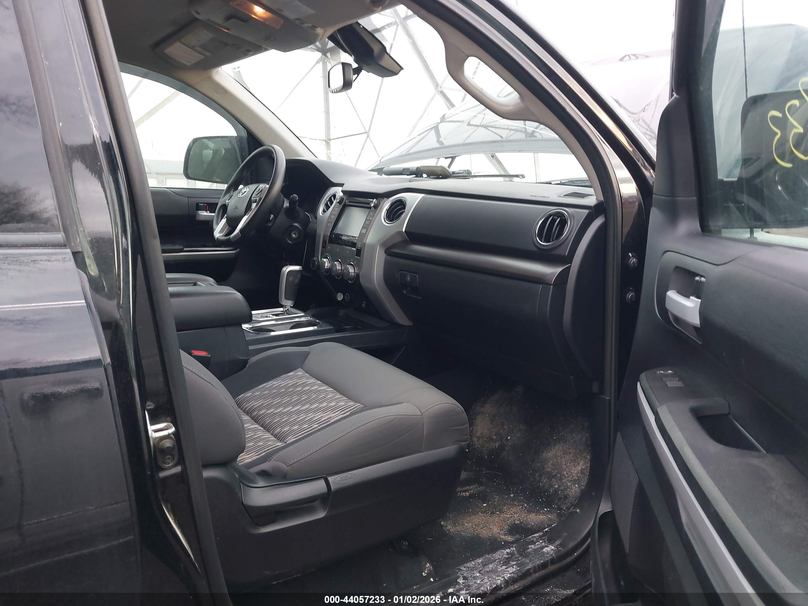 TOYOTA TUNDRA image 5