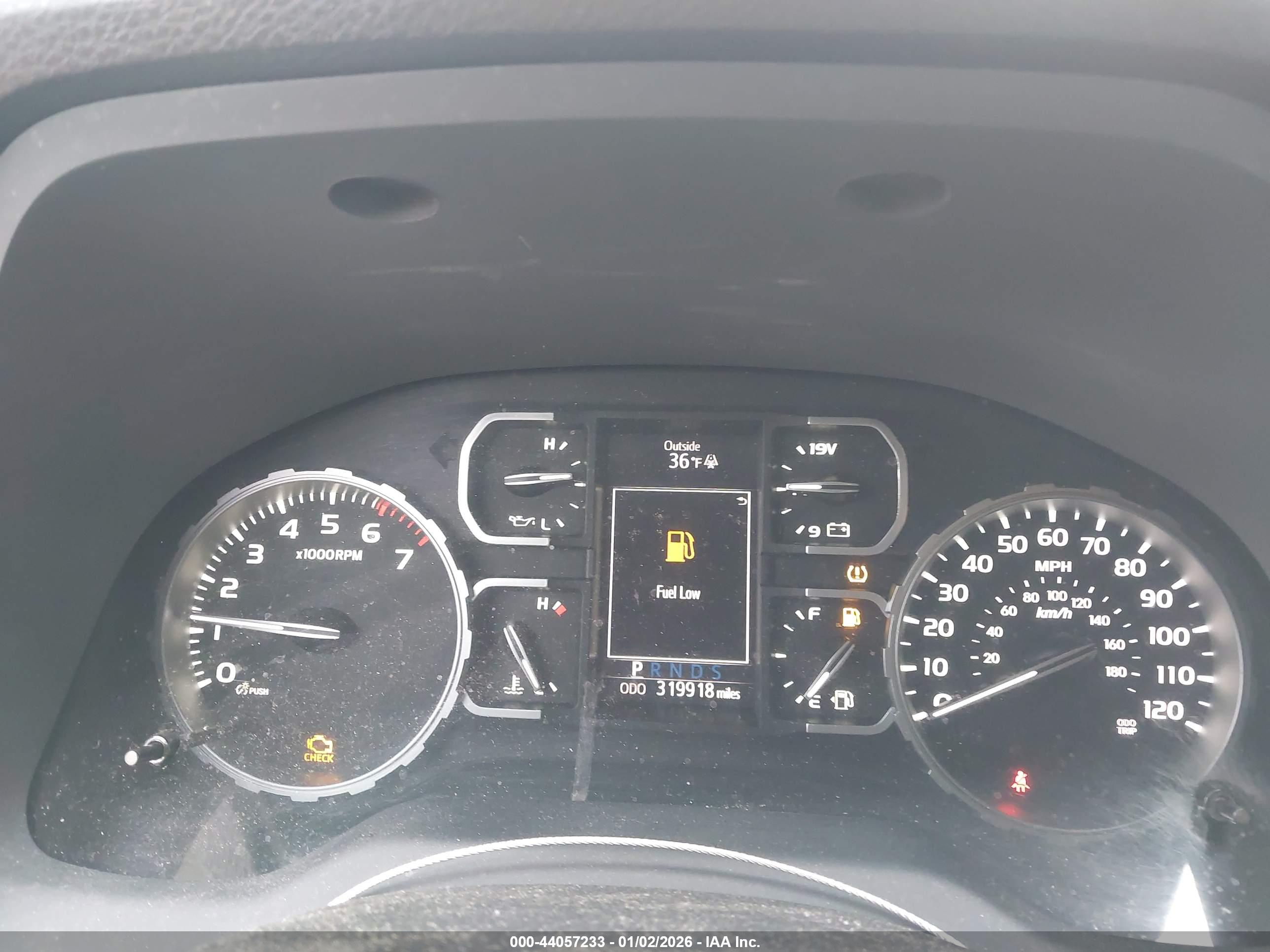 TOYOTA TUNDRA image 7