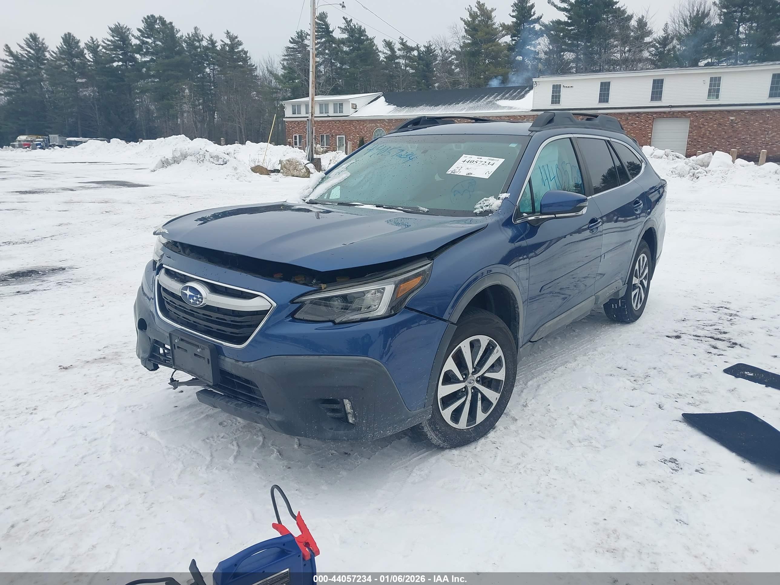 SUBARU OUTBACK image 2
